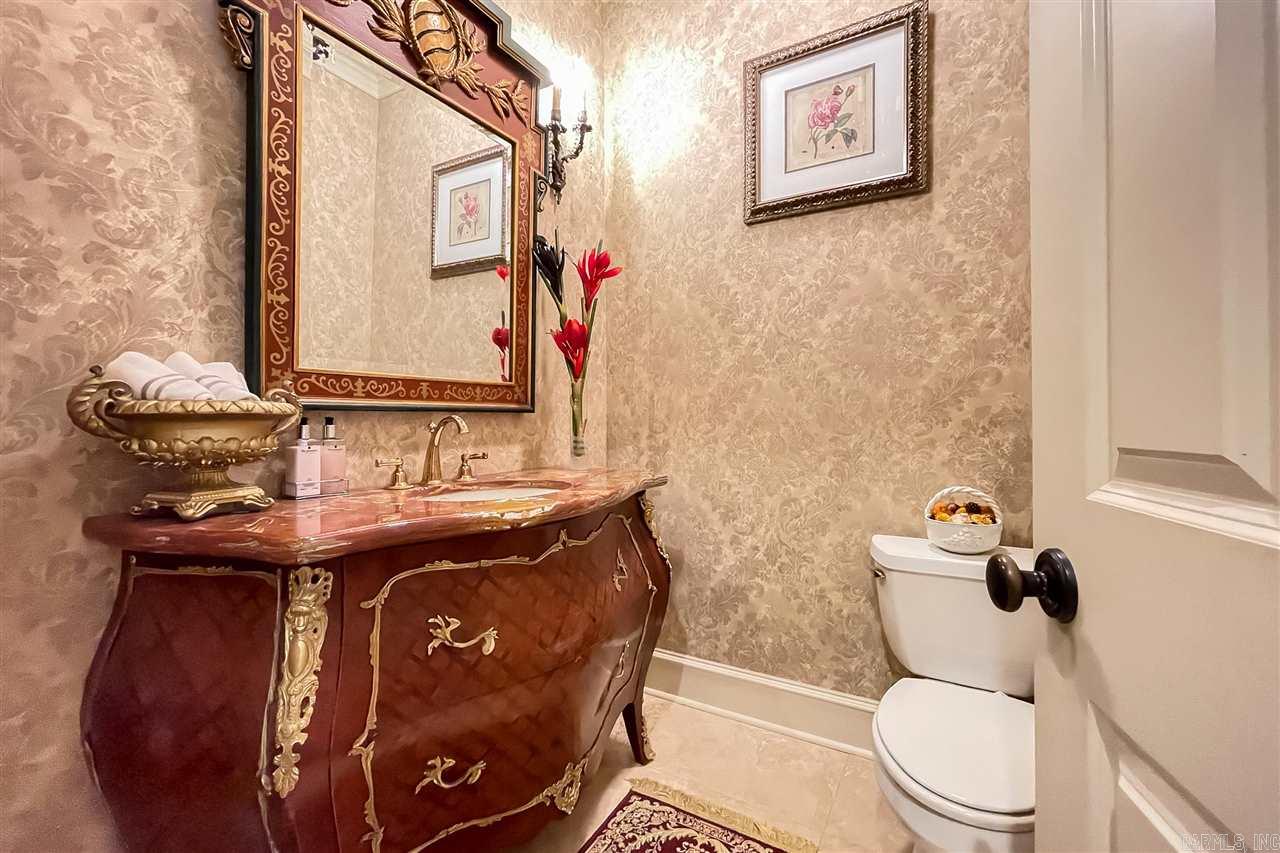 CHENAL DOWNS - Residential