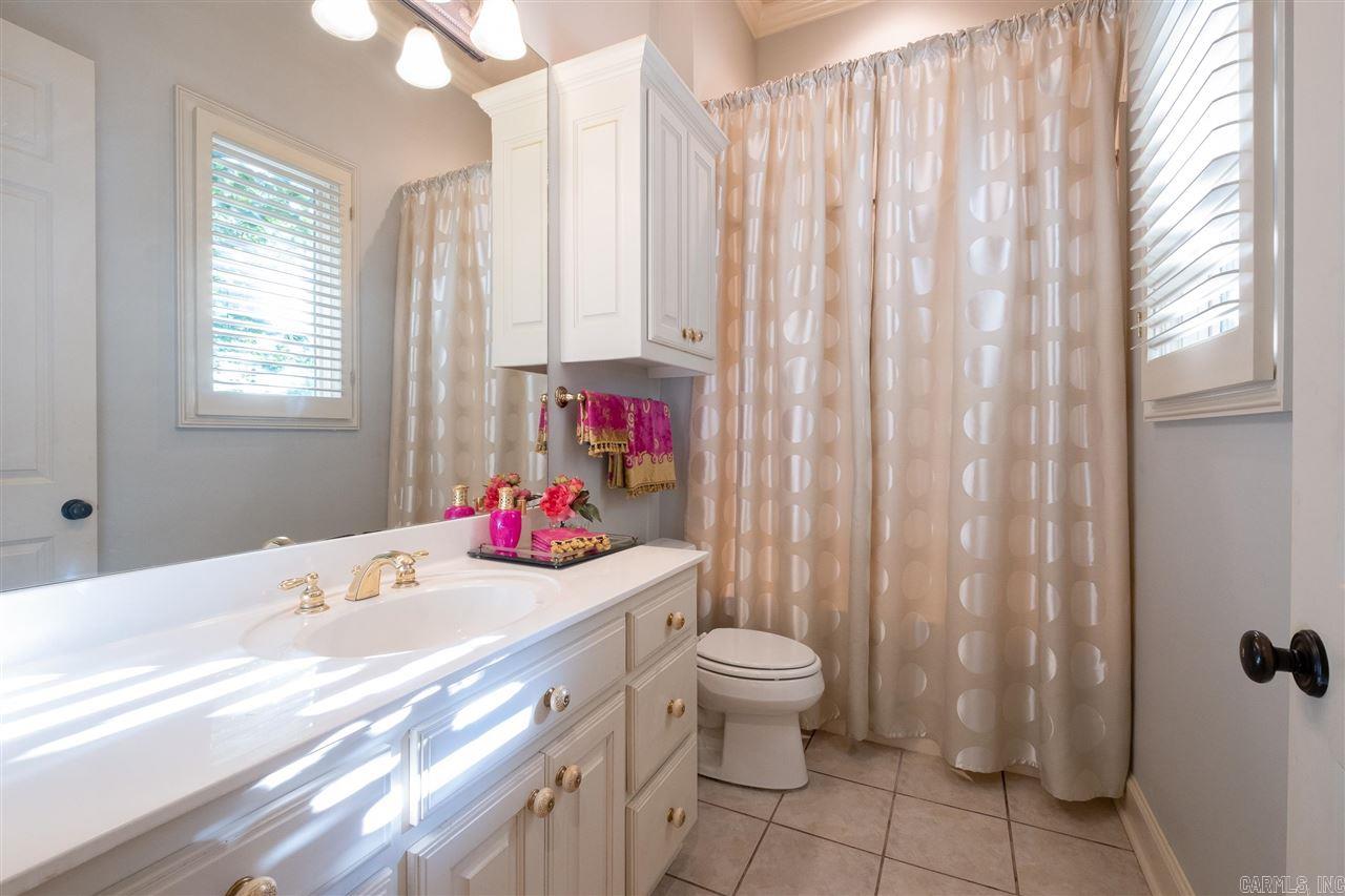 CHENAL DOWNS - Residential