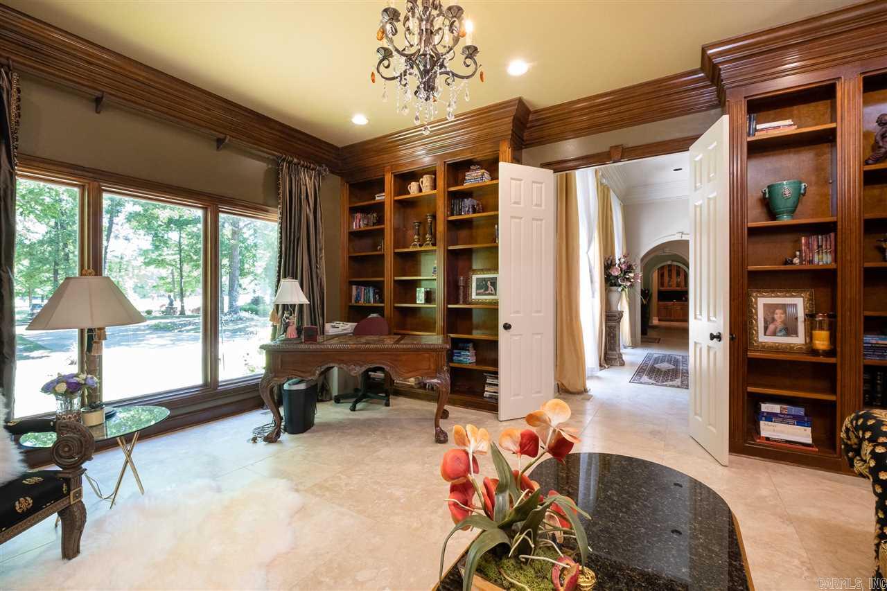 CHENAL DOWNS - Residential
