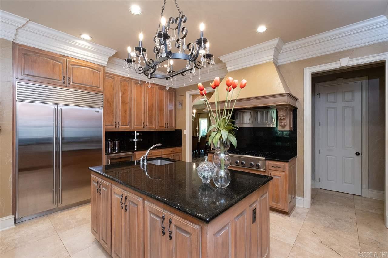 CHENAL DOWNS - Residential