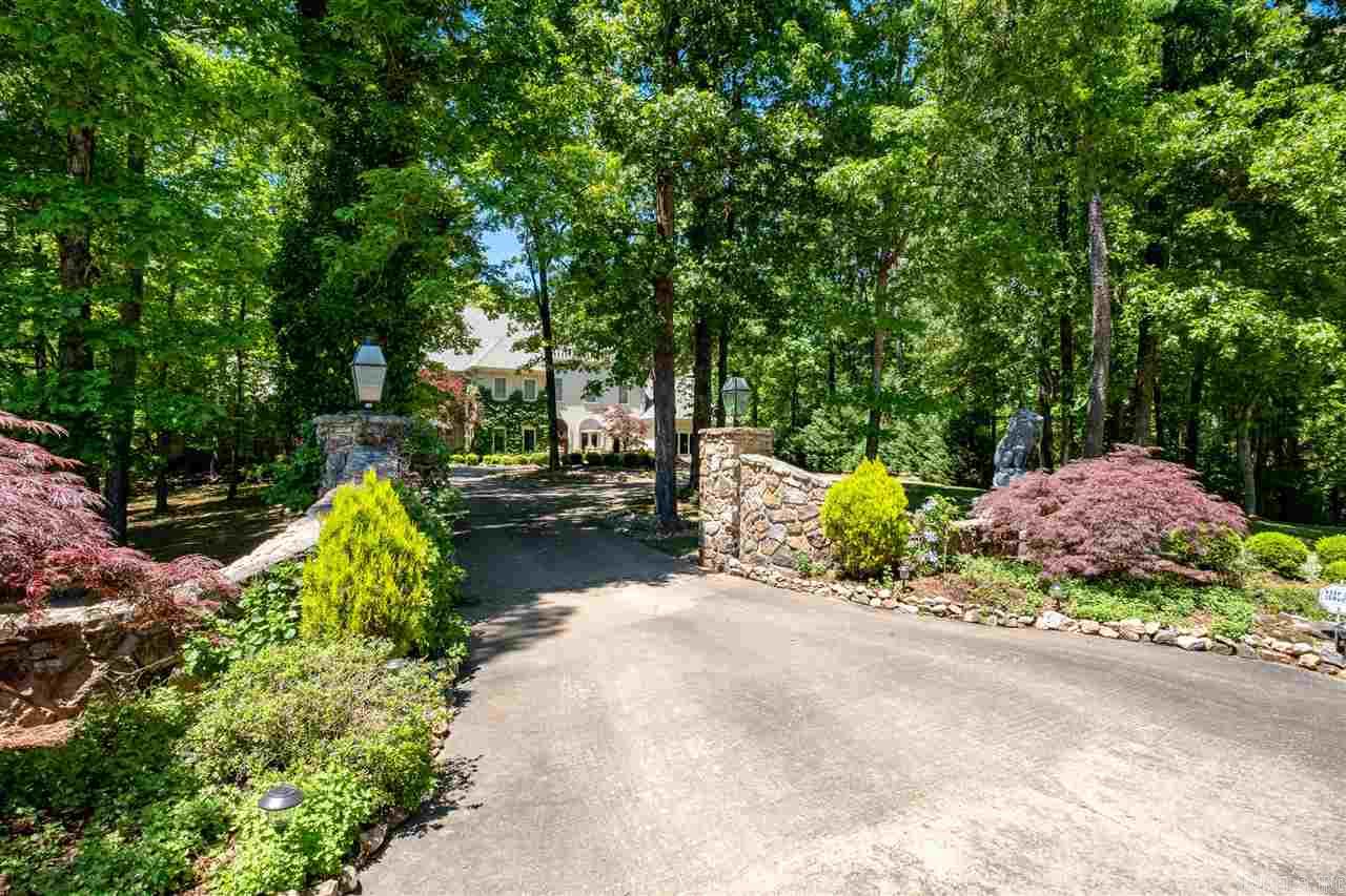 CHENAL DOWNS - Residential
