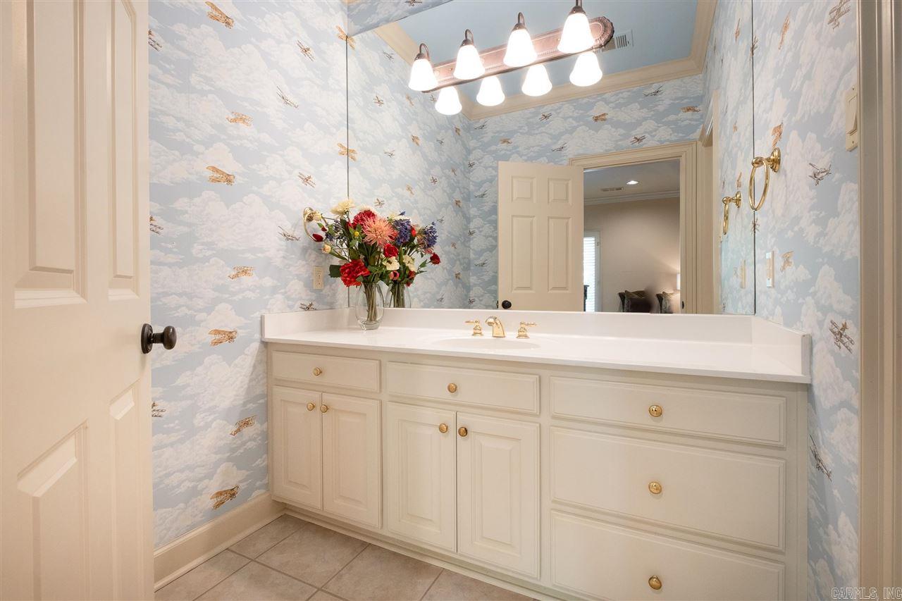 CHENAL DOWNS - Residential