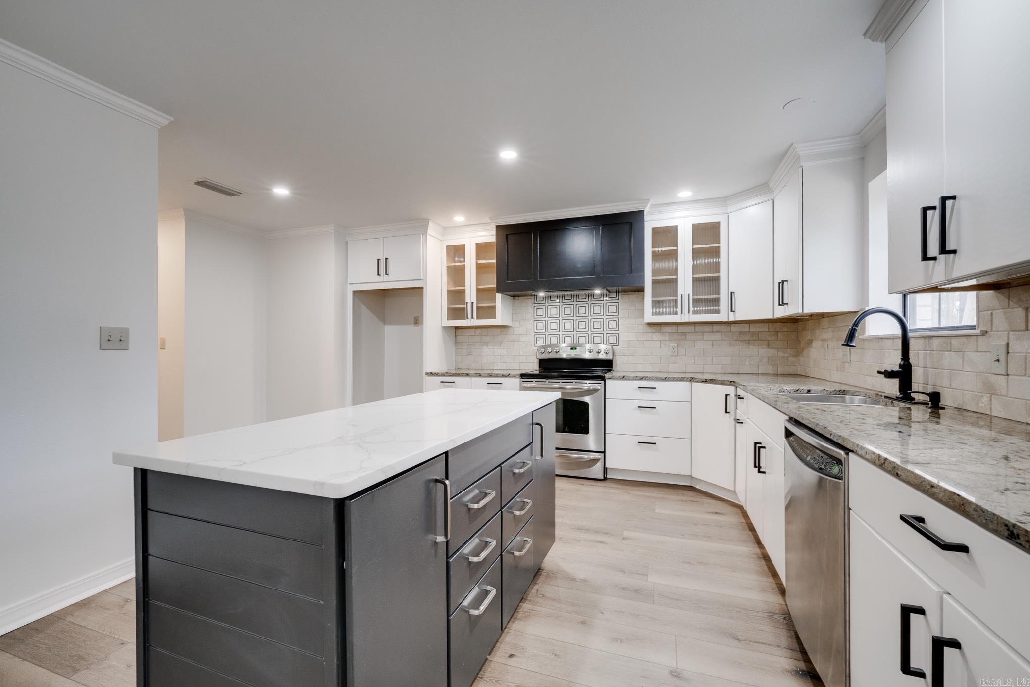 RIVERLAND - Residential