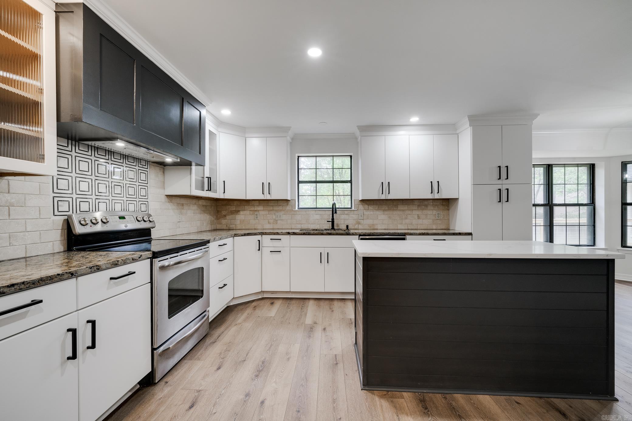 RIVERLAND - Residential