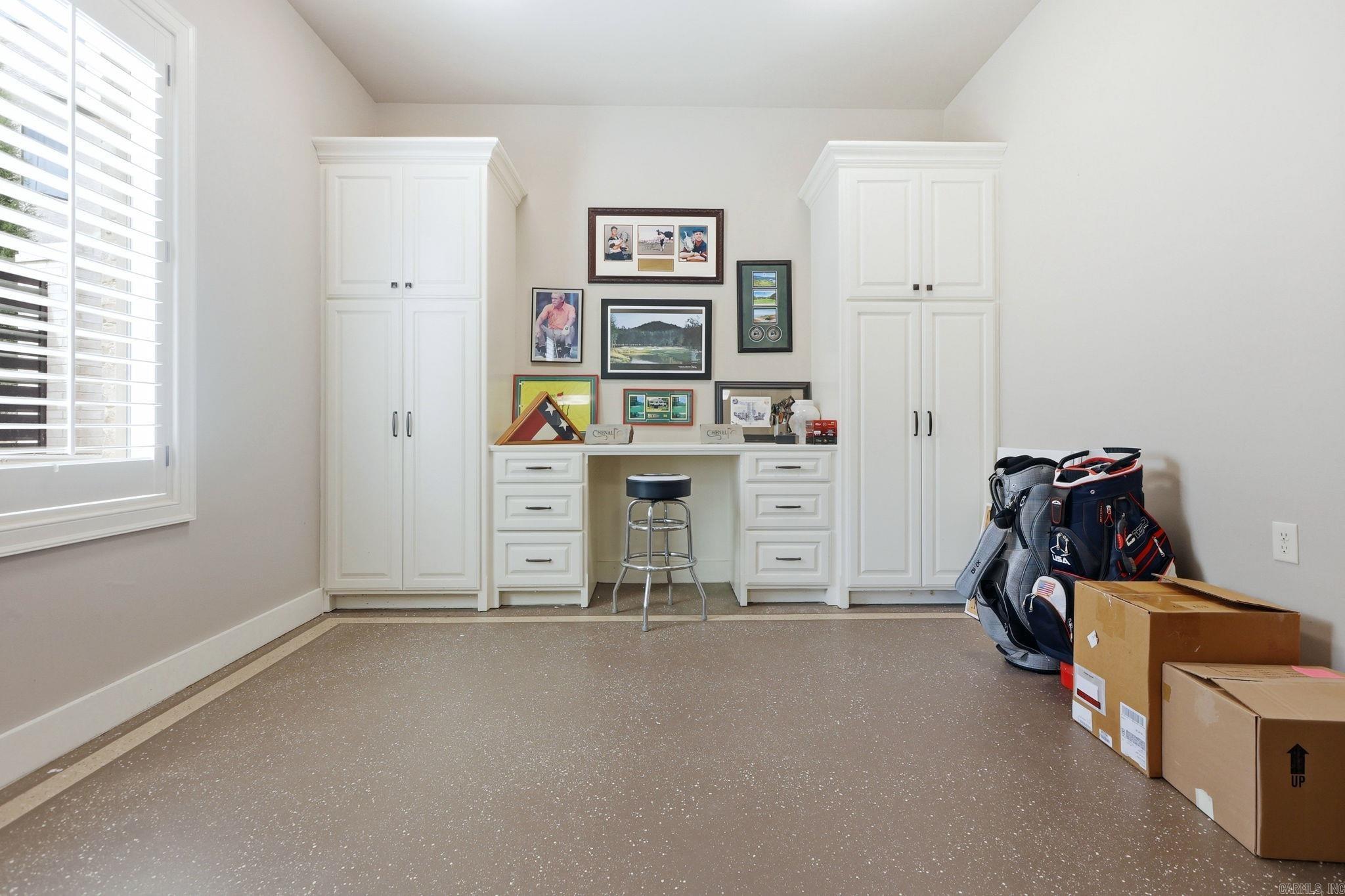 CHENAL VALLEY HALLEN COURT - Residential