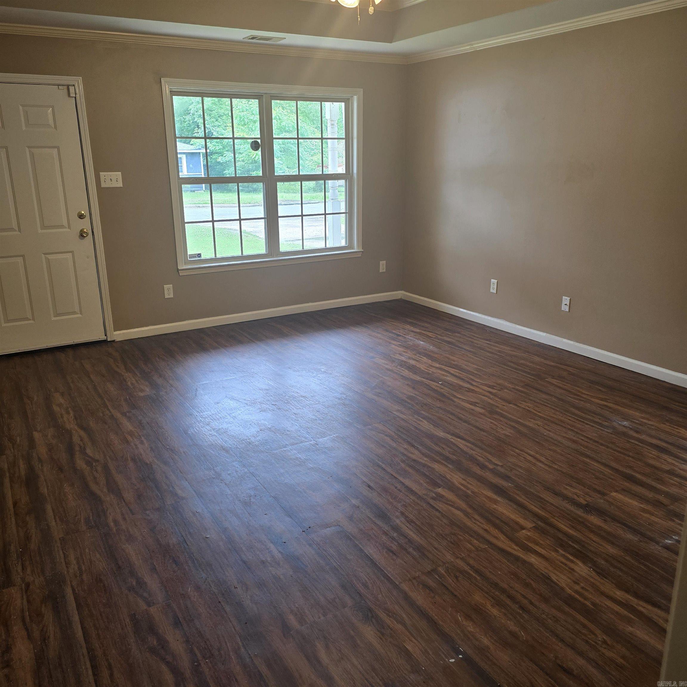 John Barrow 7L - Residential Lease