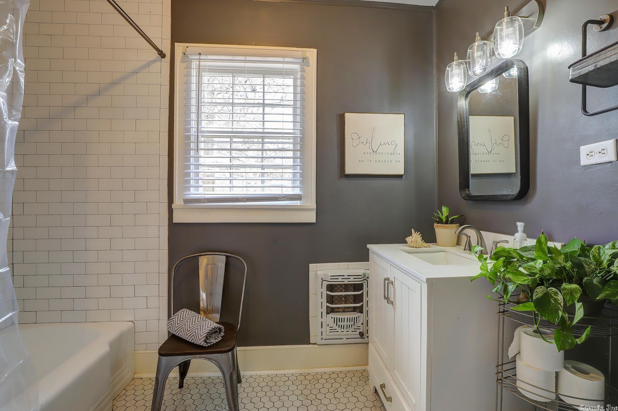 SCOTT & JONES - Residential