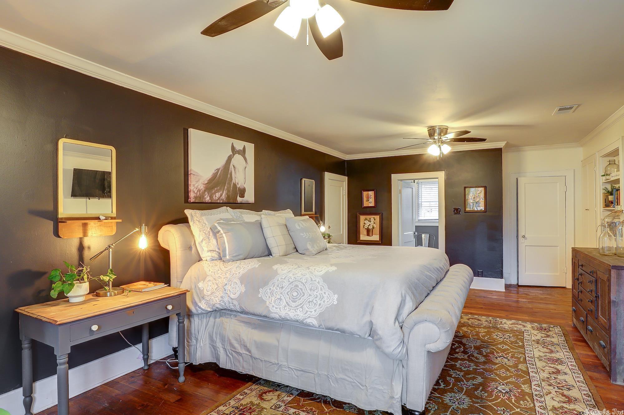 SCOTT & JONES - Residential