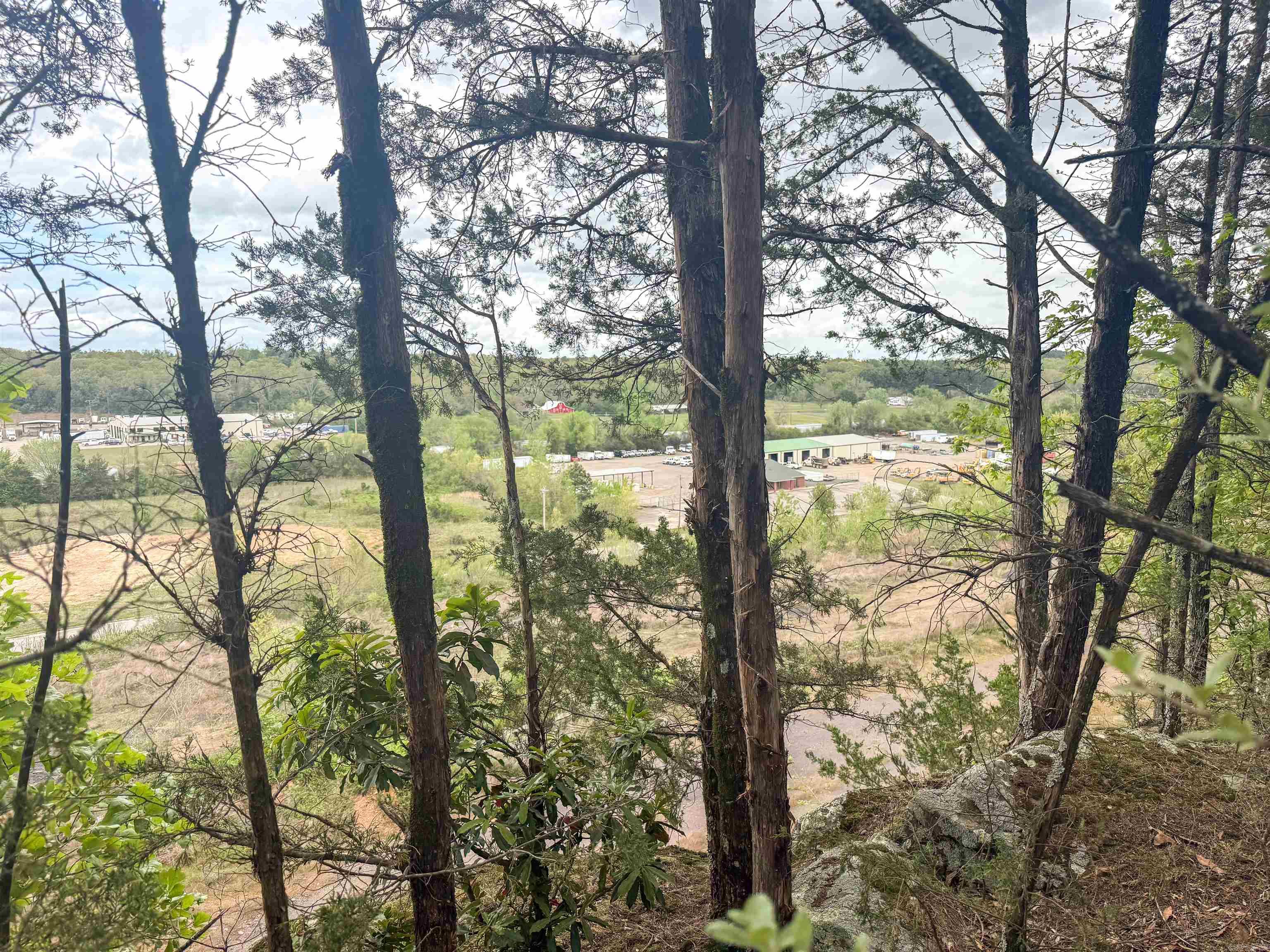 Hidden Valley - Land
