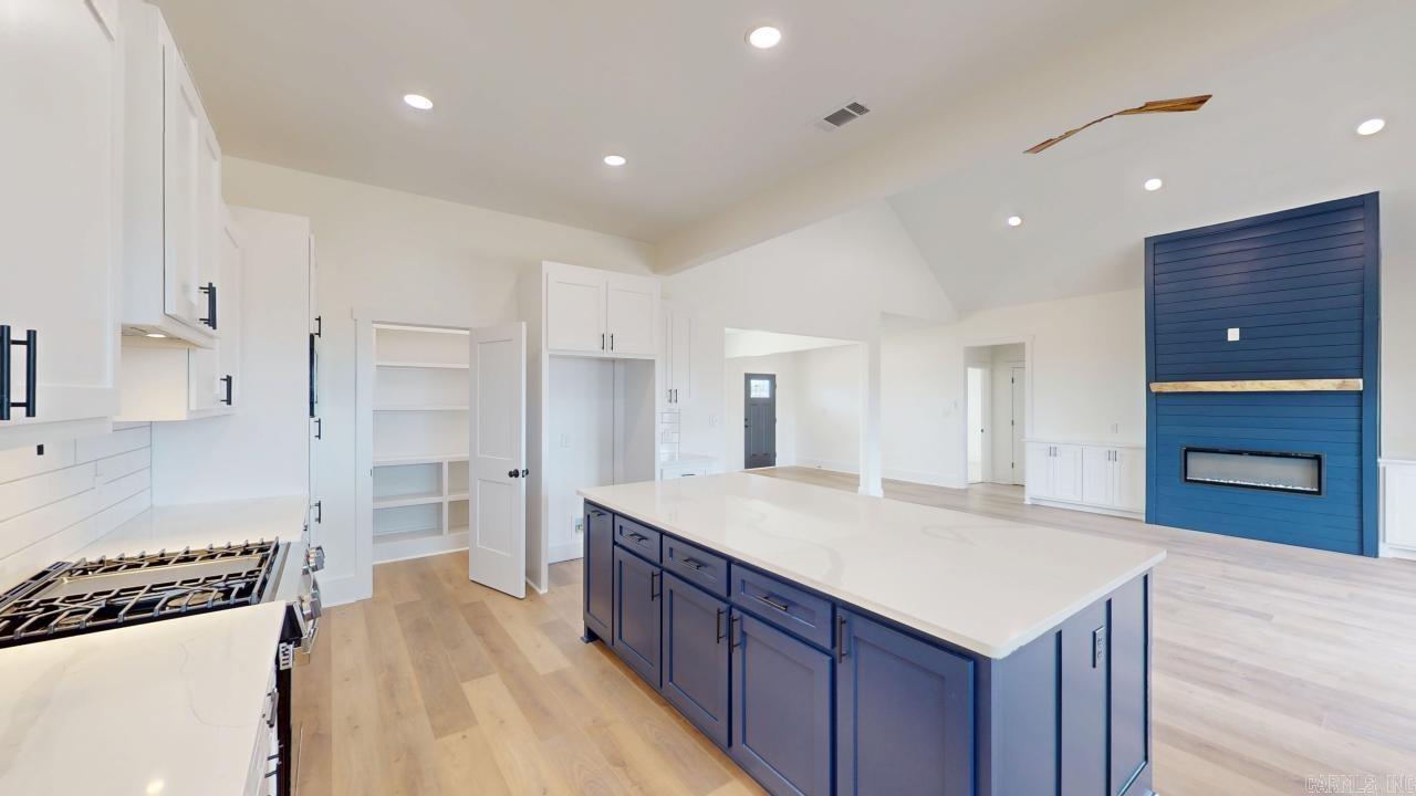 Seven Point Lake - Residential