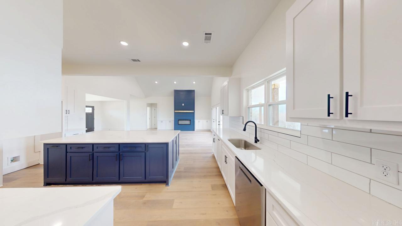 Seven Point Lake - Residential