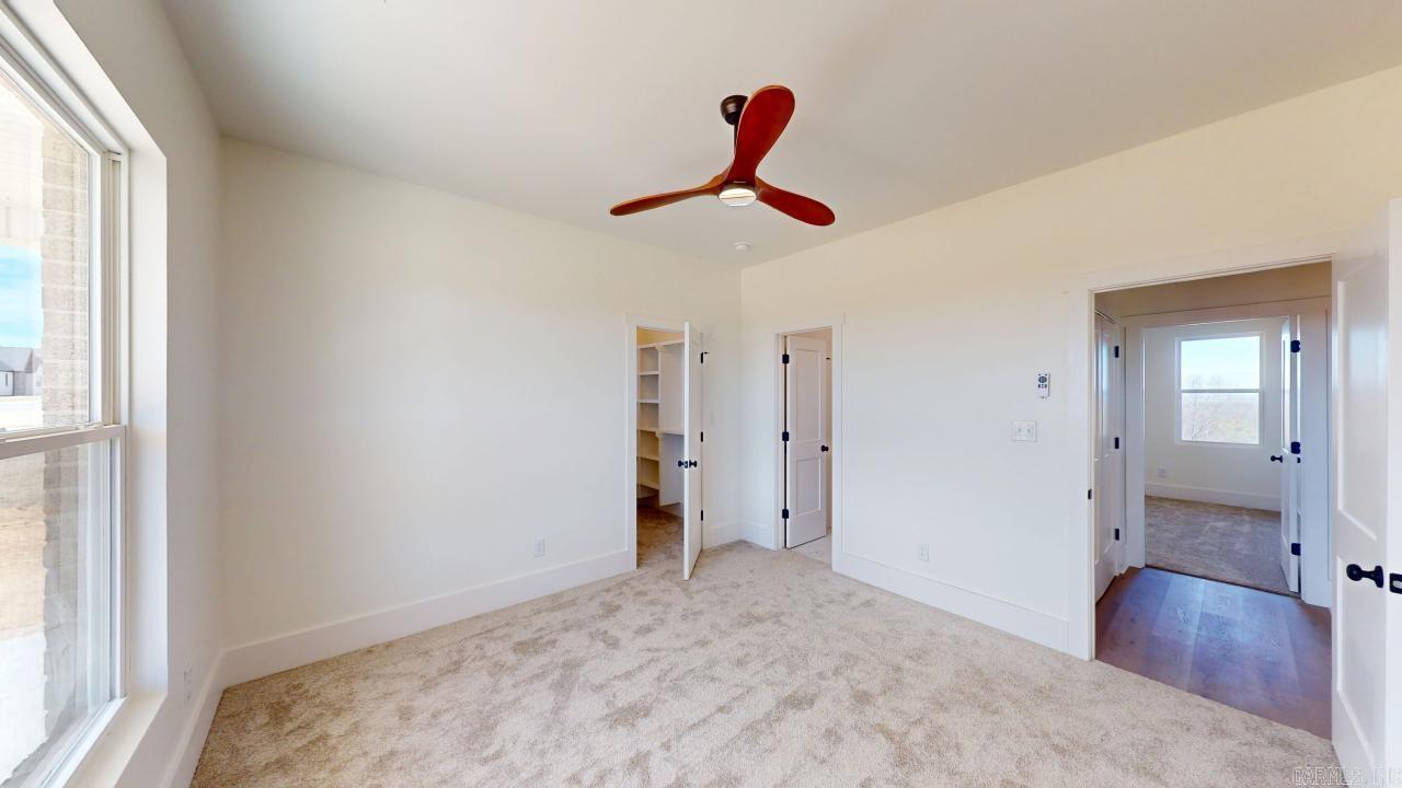 Seven Point Lake - Residential
