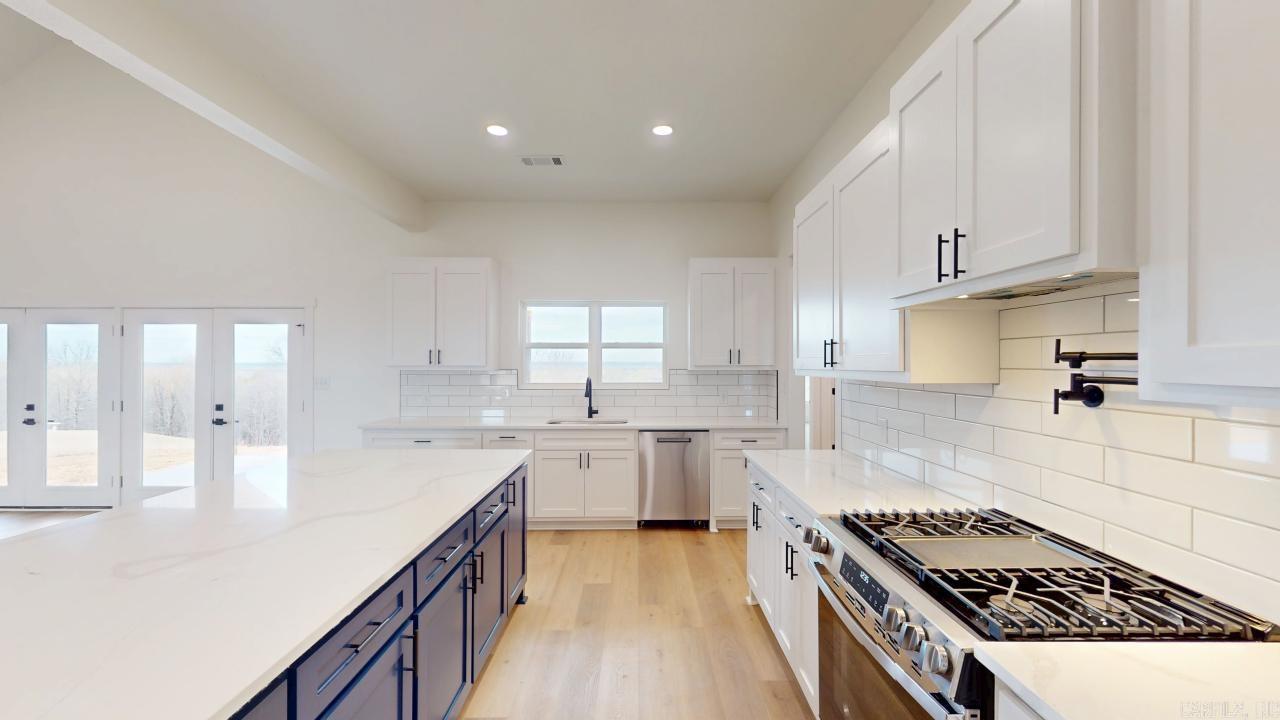 Seven Point Lake - Residential