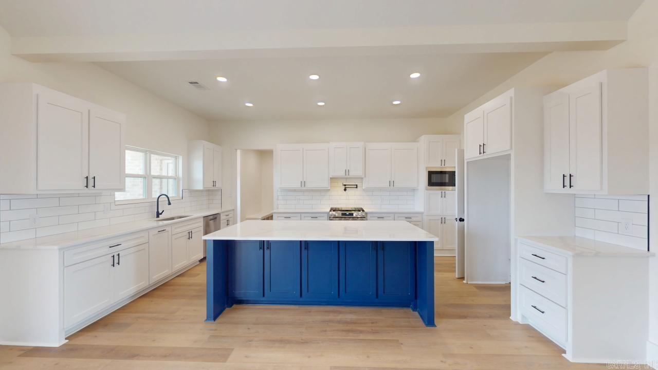 Seven Point Lake - Residential