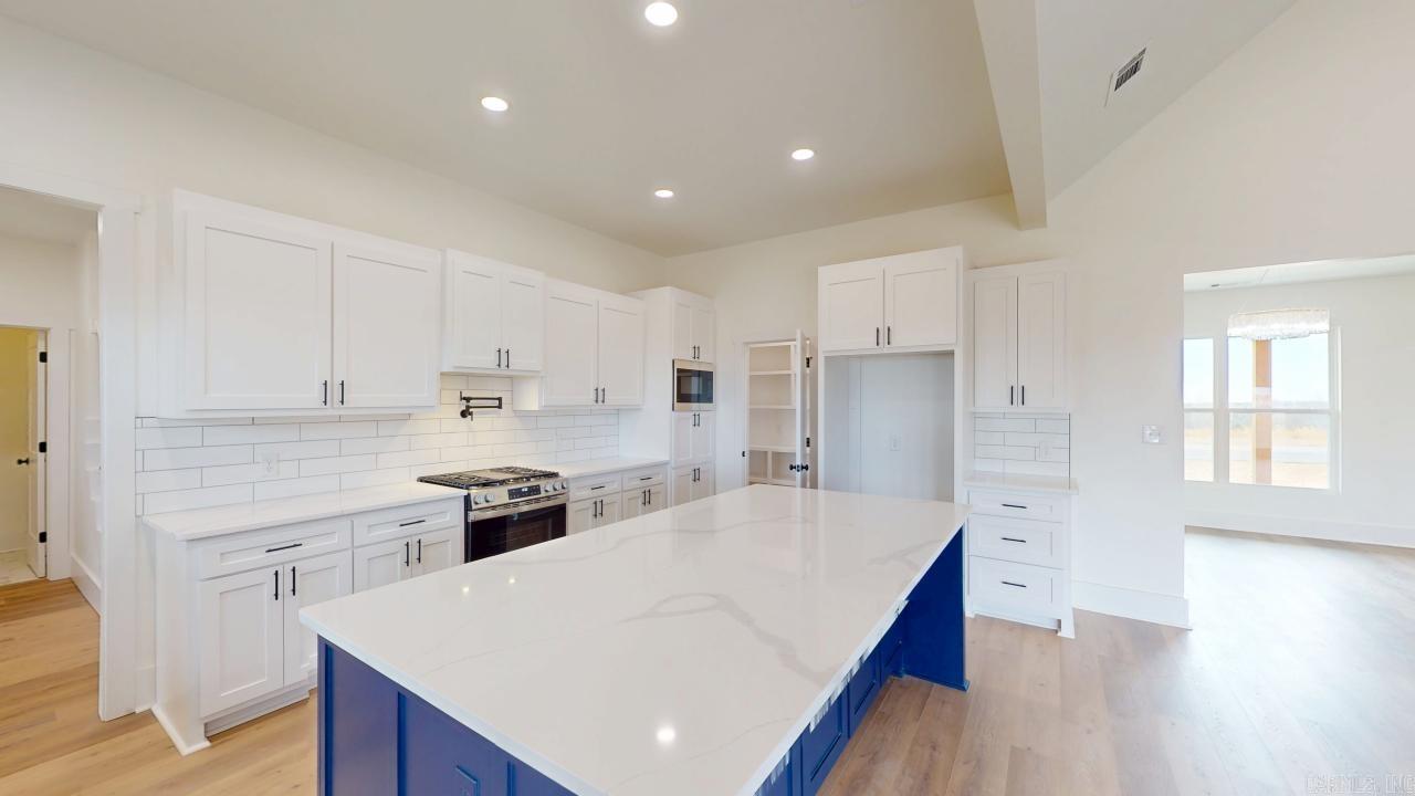 Seven Point Lake - Residential