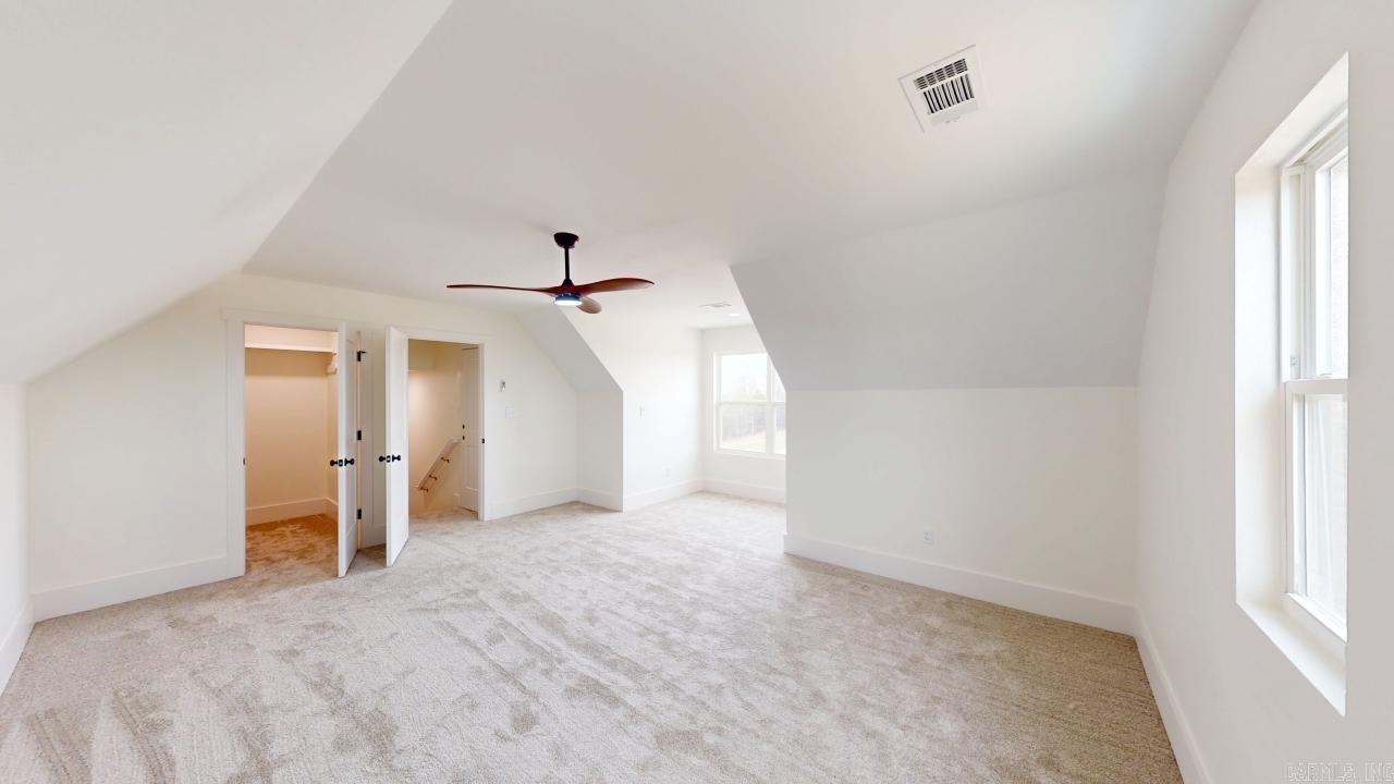 Seven Point Lake - Residential