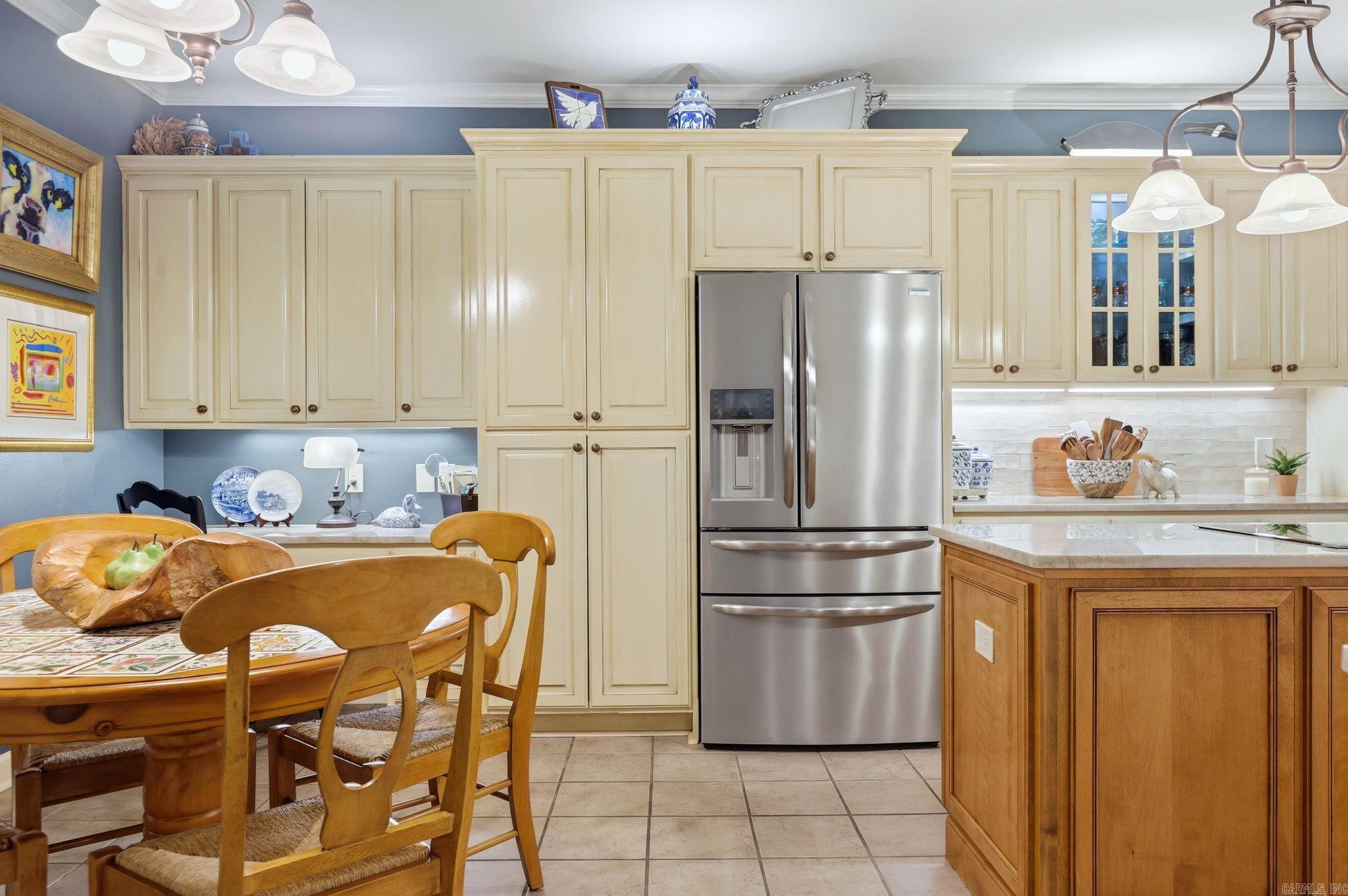 CARRIAGE CREEK - Residential
