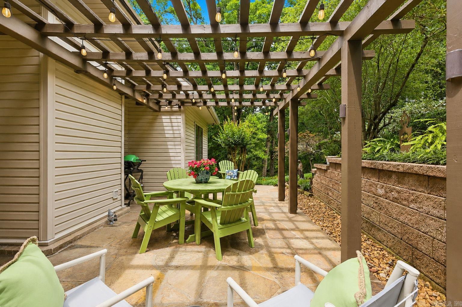 CARRIAGE CREEK - Residential