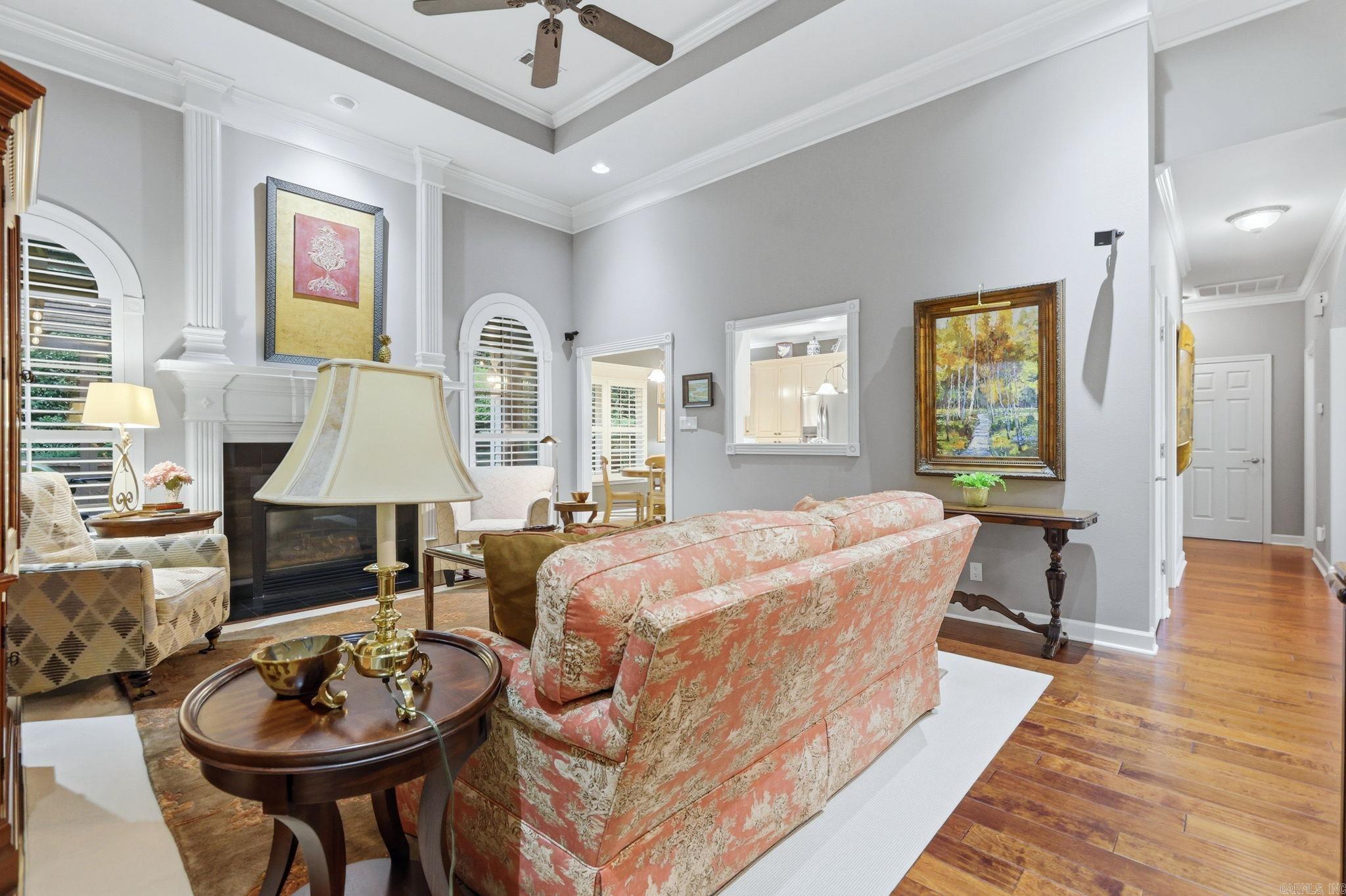 CARRIAGE CREEK - Residential
