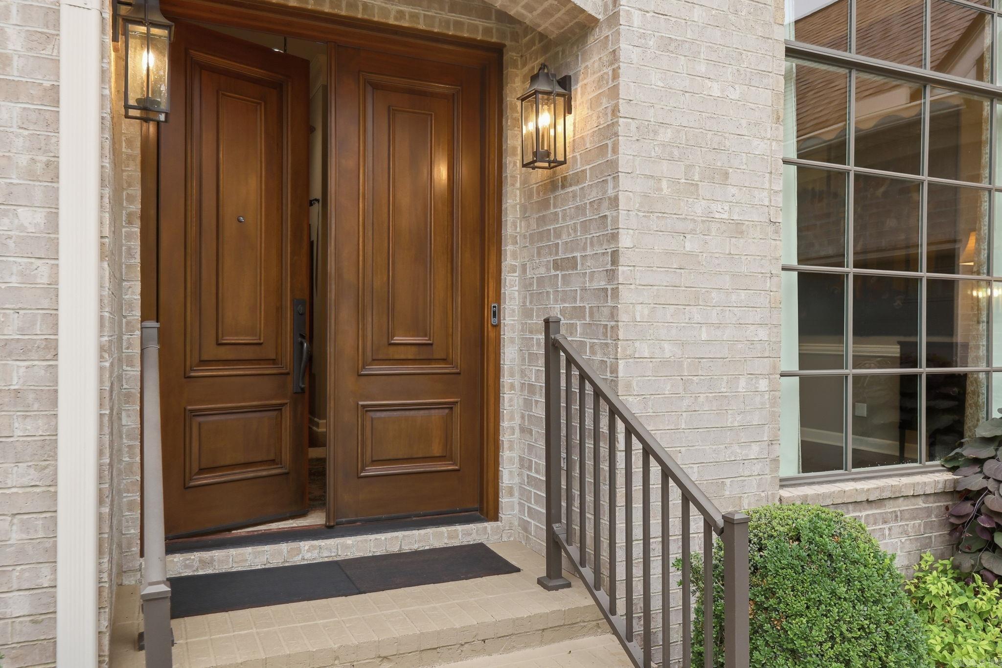 CARRIAGE CREEK - Residential