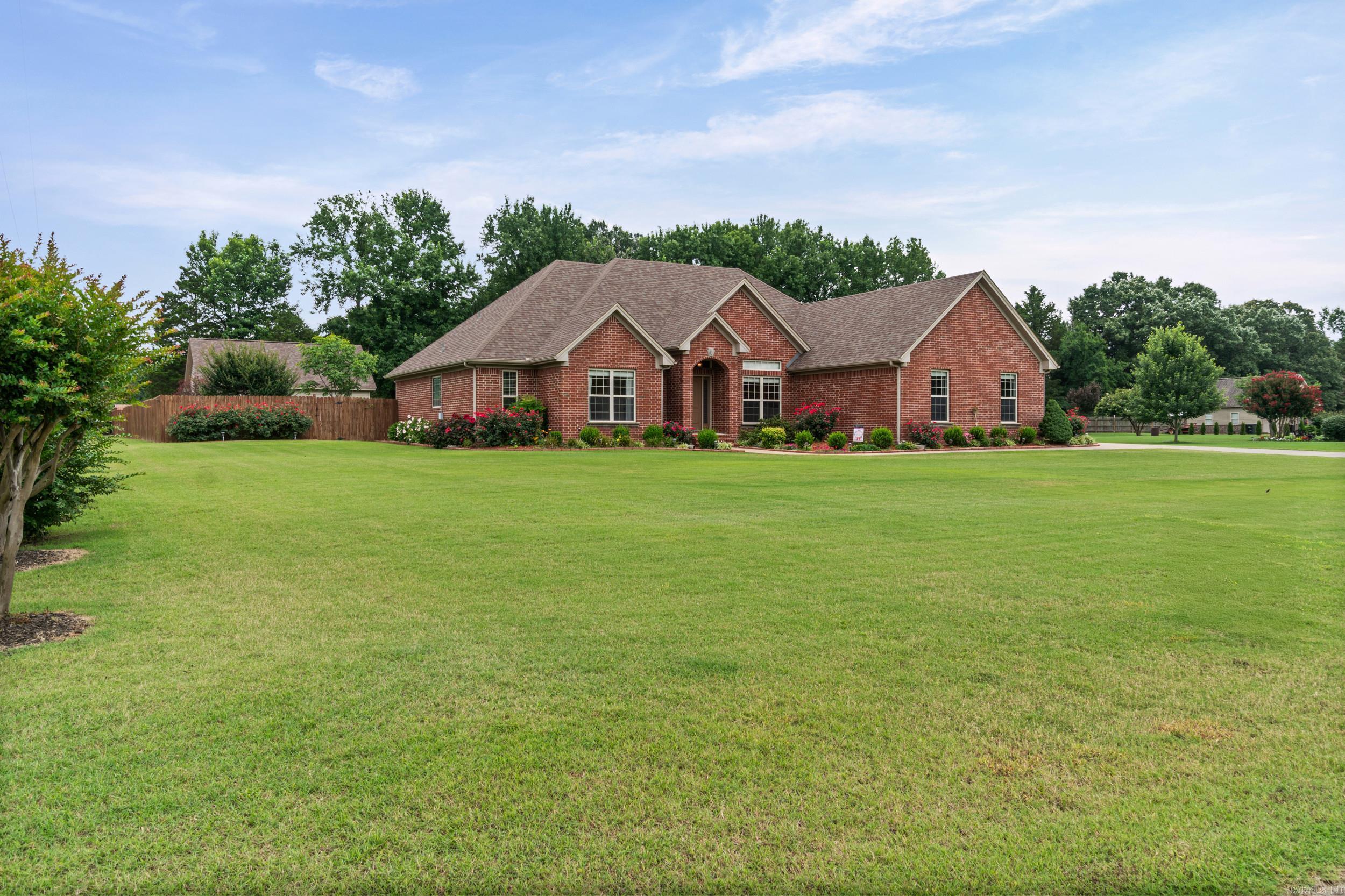 CORNERSTONE EST - Residential