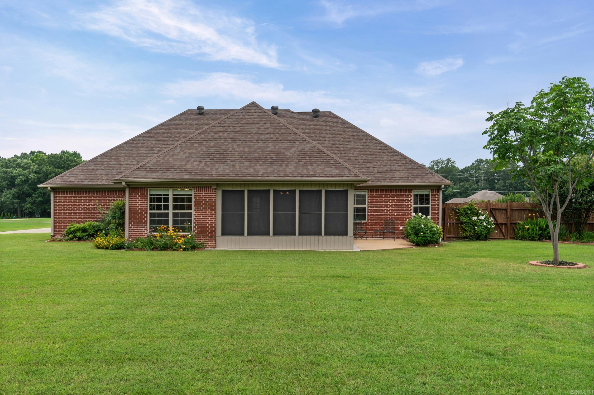CORNERSTONE EST - Residential