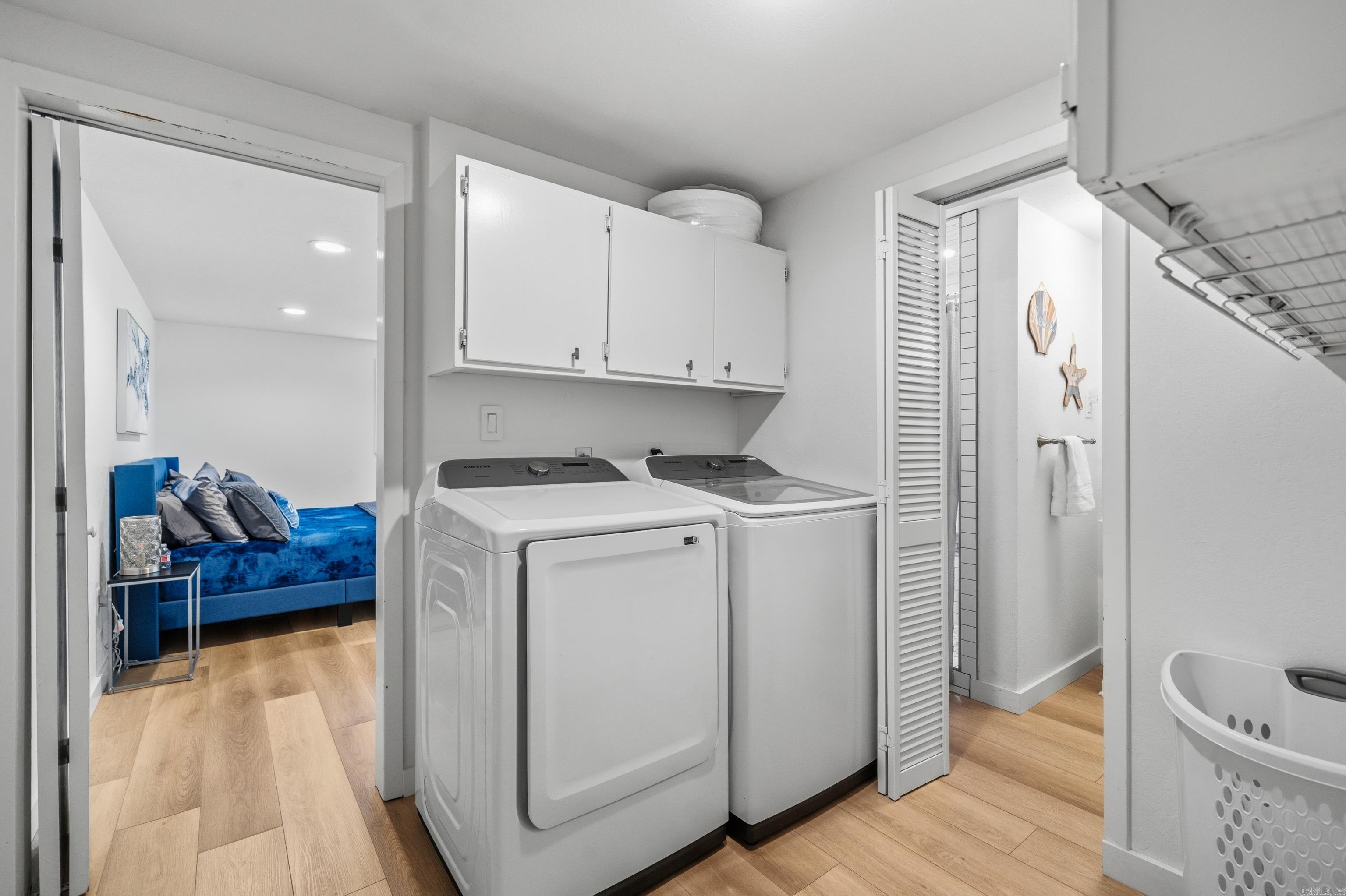 CLEVELAND SHORES - Residential
