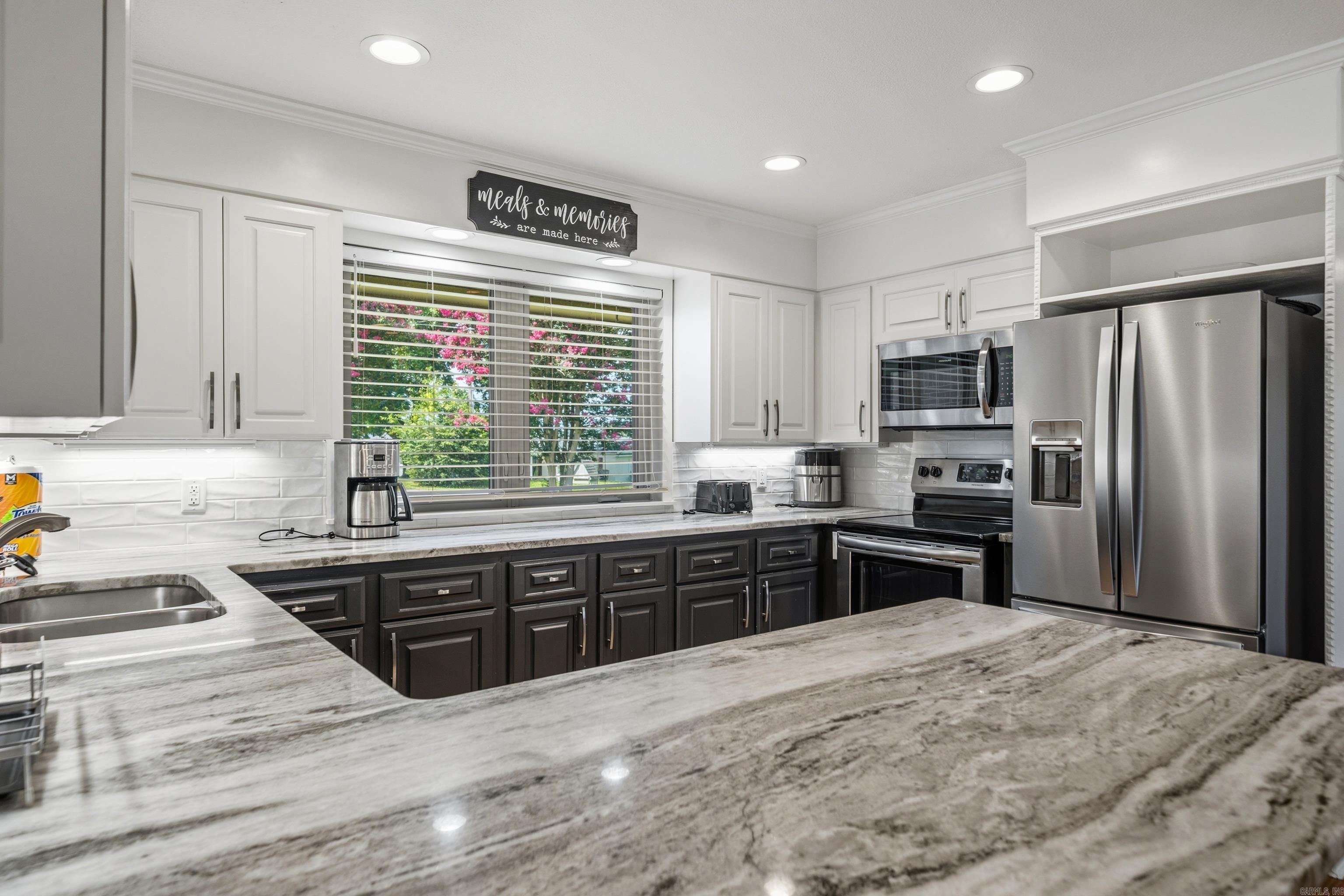CLEVELAND SHORES - Residential