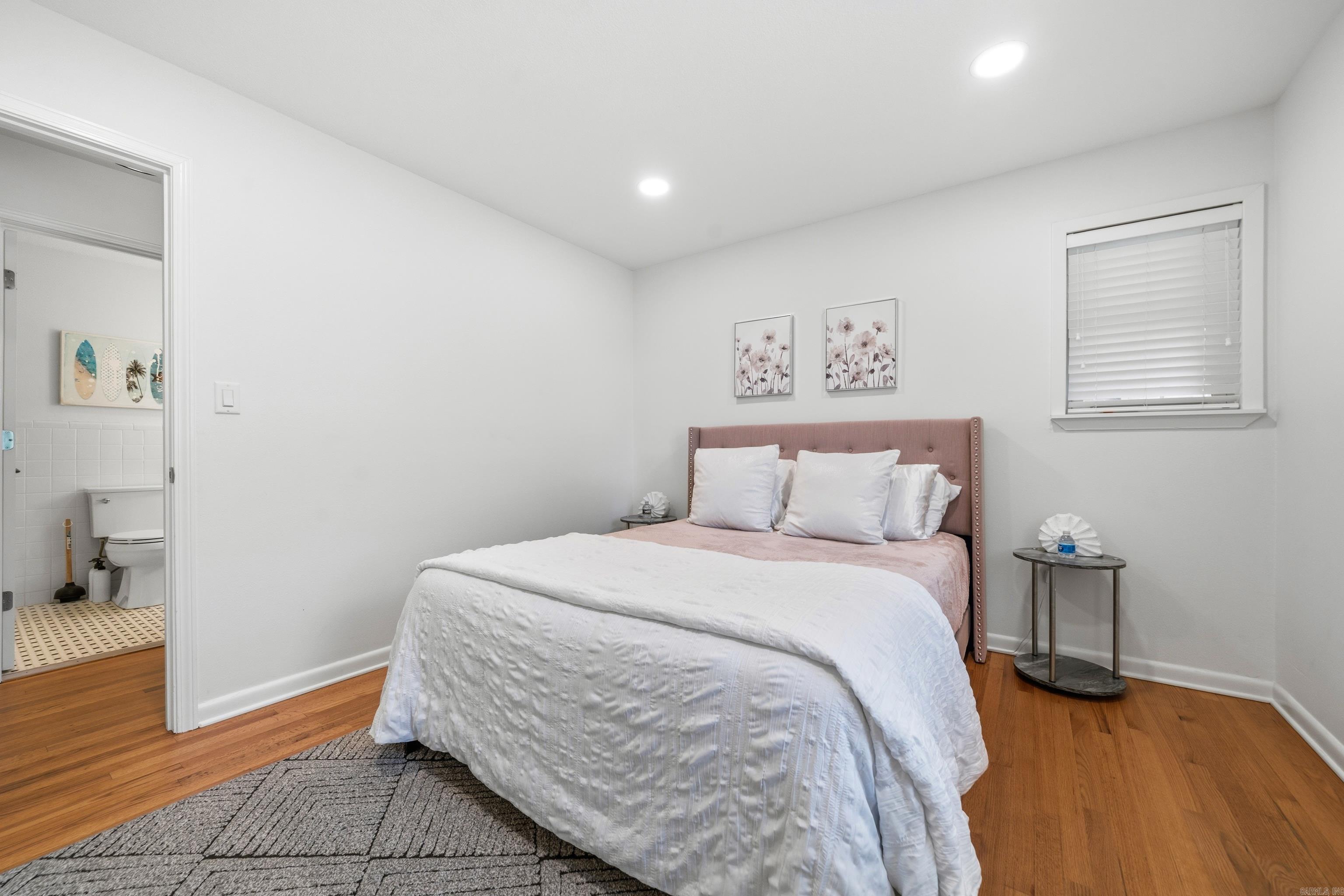 CLEVELAND SHORES - Residential