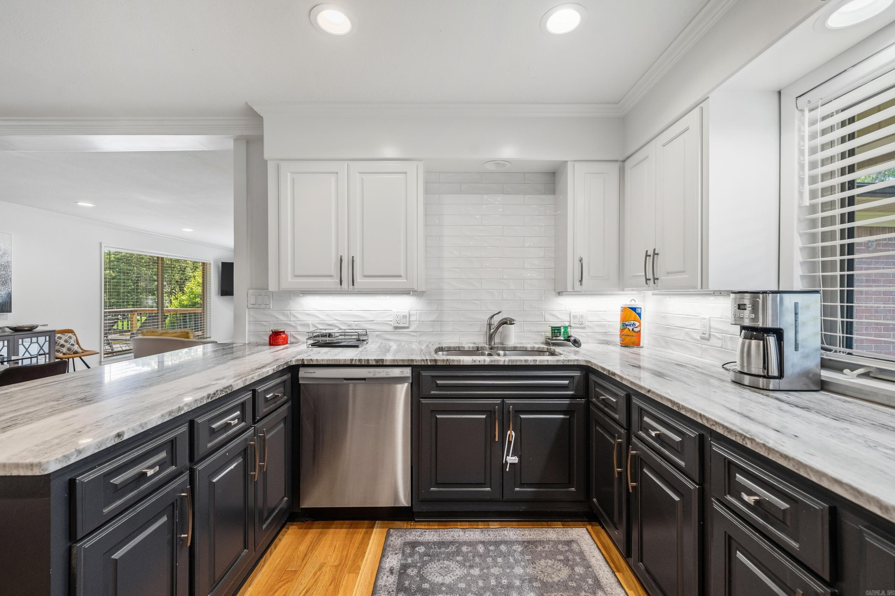 CLEVELAND SHORES - Residential