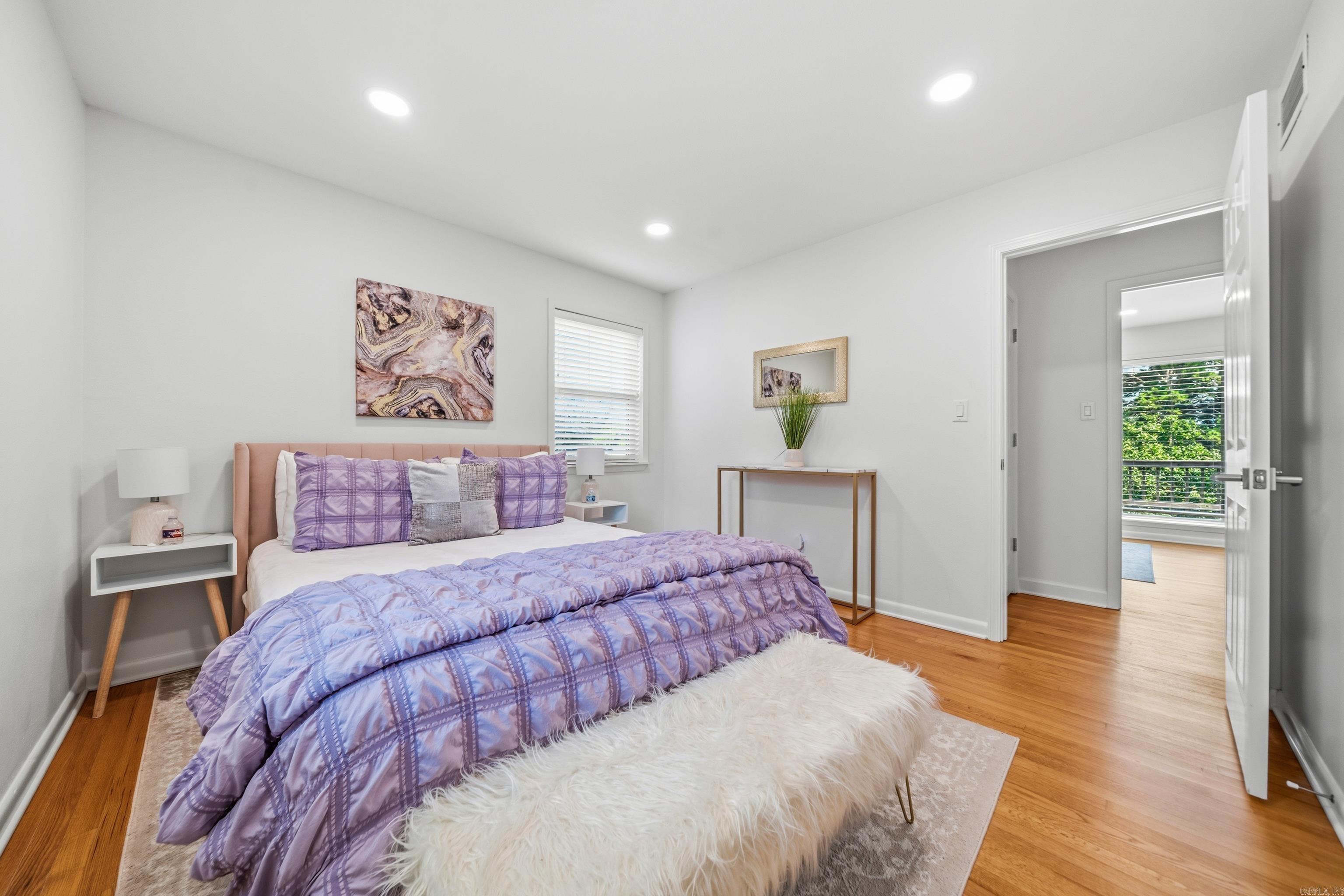 CLEVELAND SHORES - Residential
