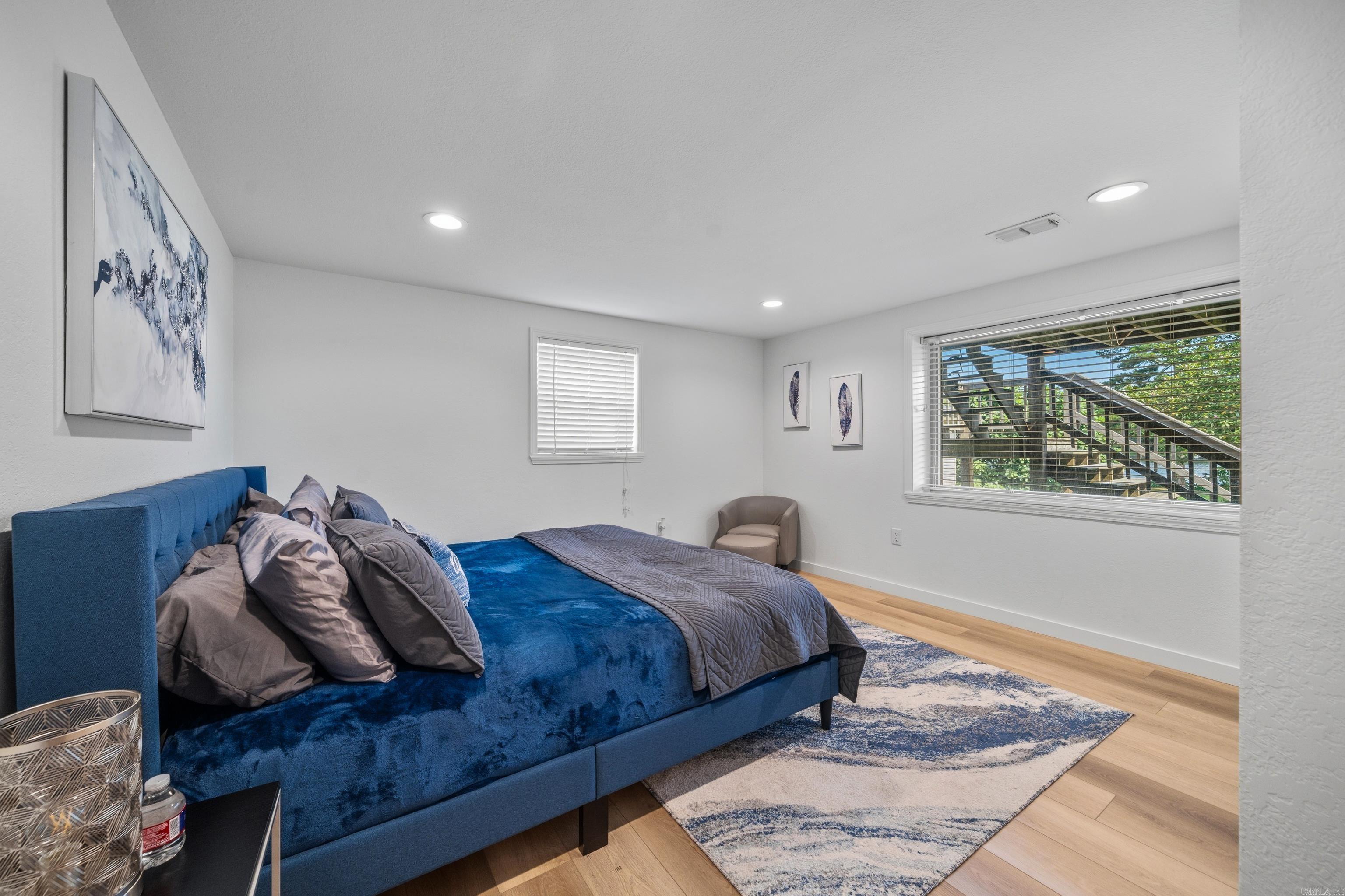 CLEVELAND SHORES - Residential