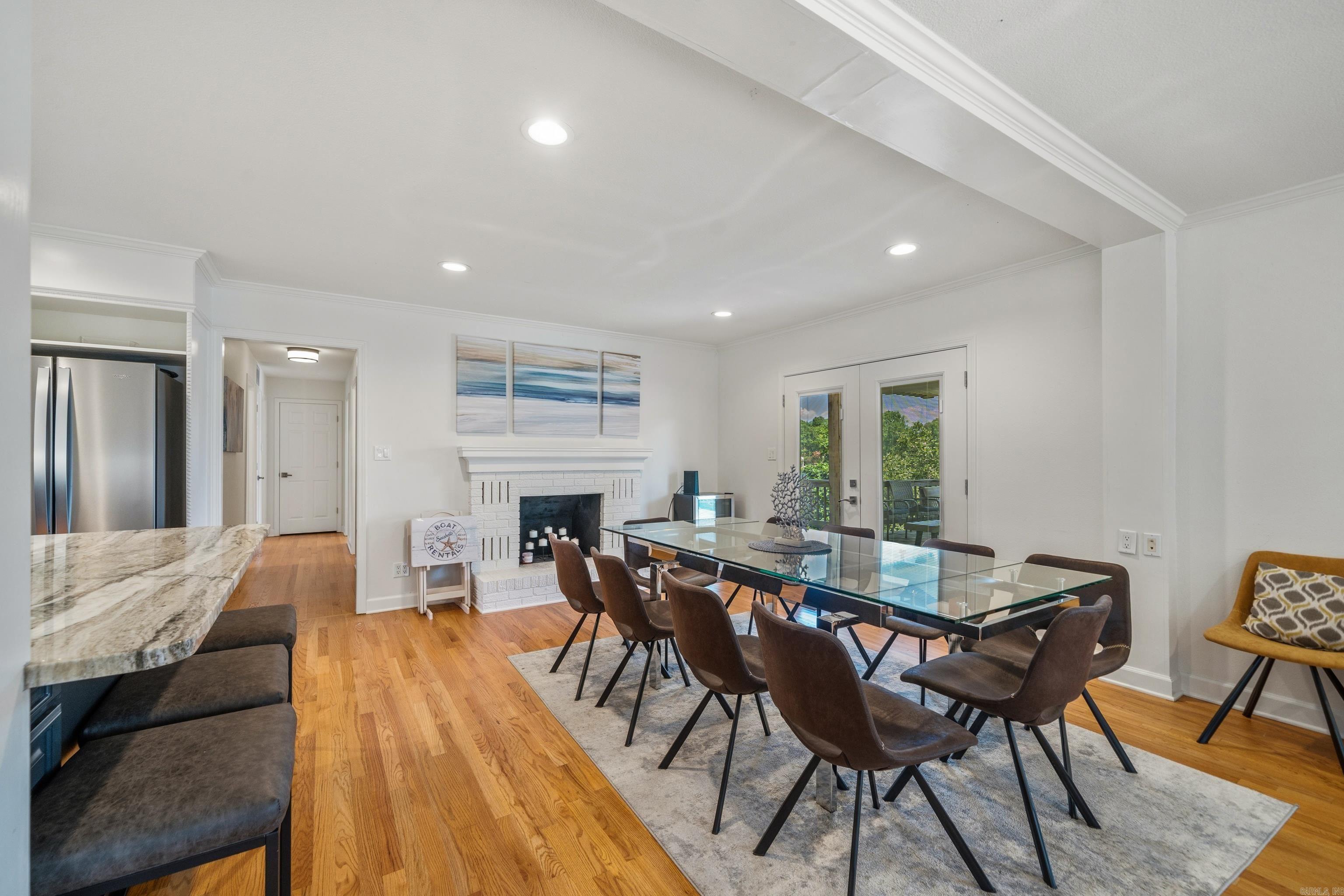 CLEVELAND SHORES - Residential