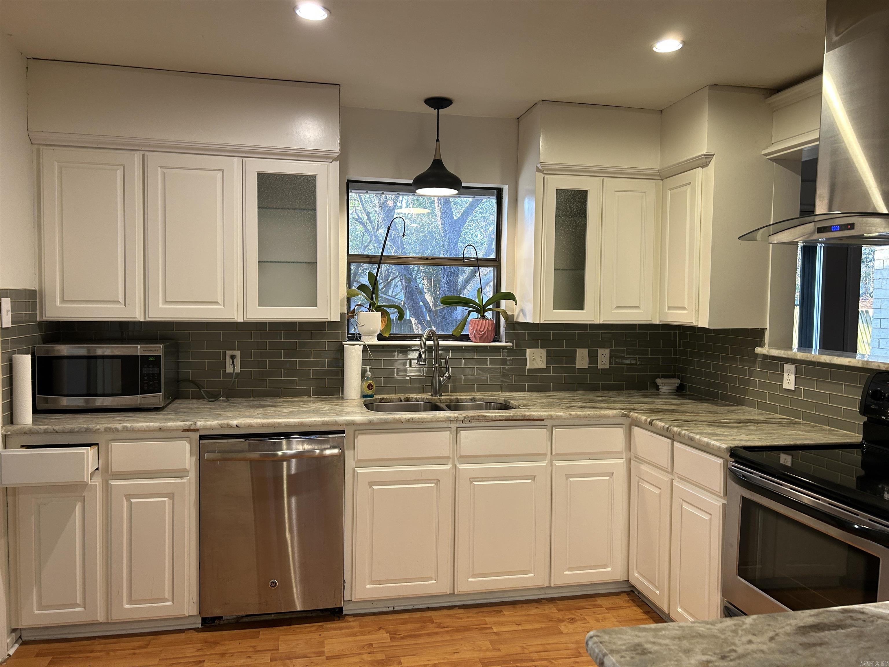 TUCKER CREEK - Residential