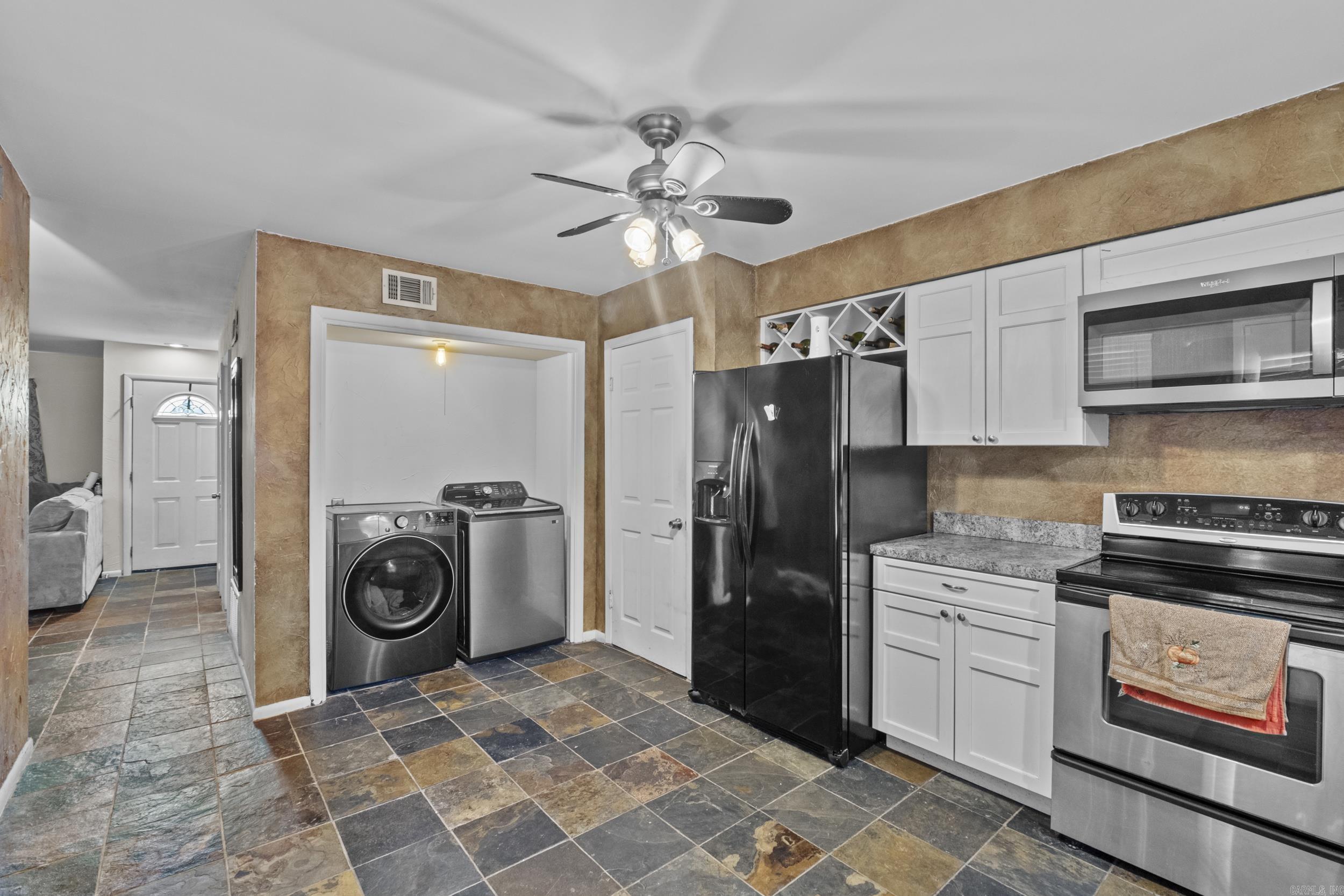TAMARACK PINES APTS - Residential