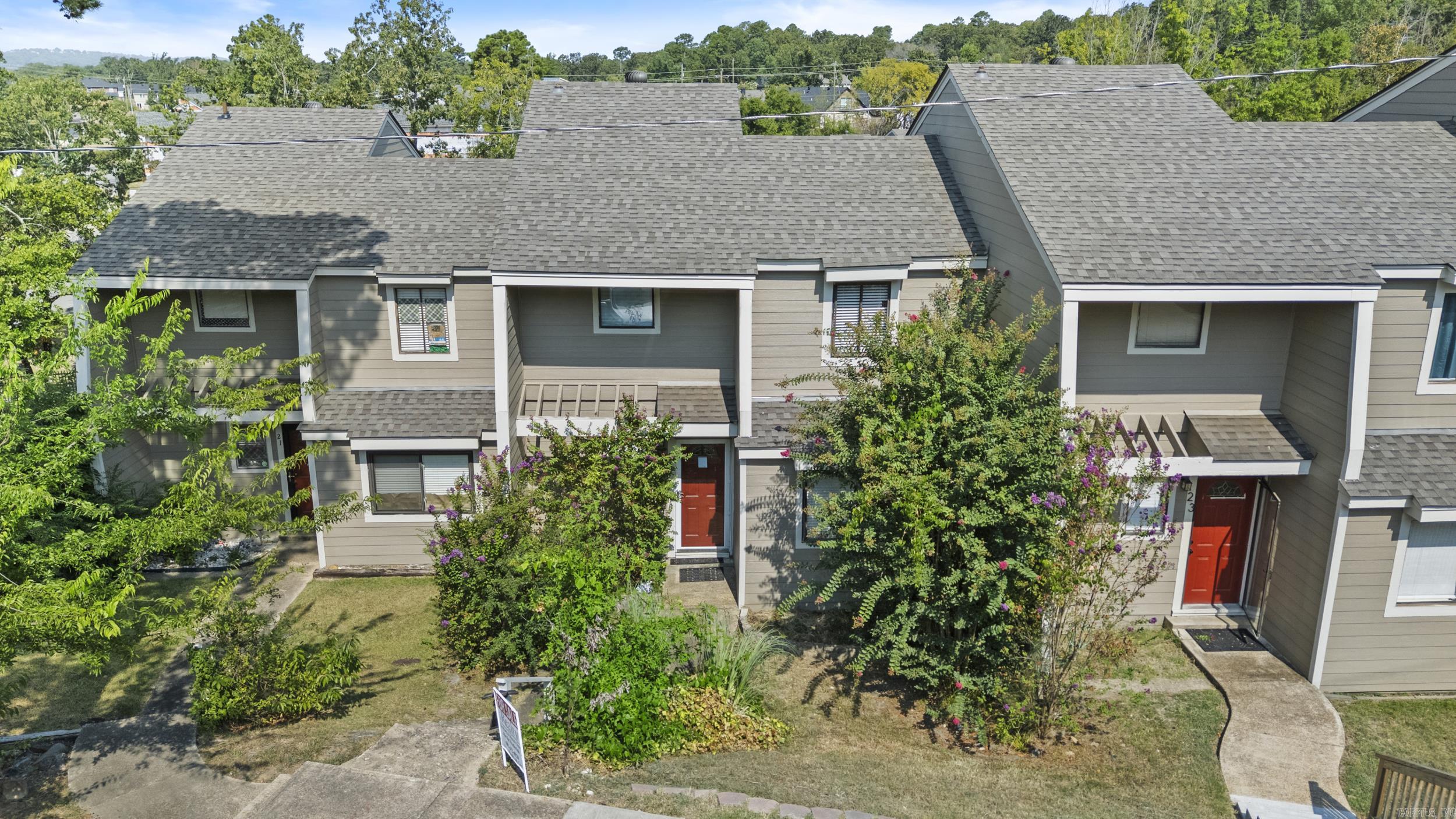 TAMARACK PINES APTS - Residential