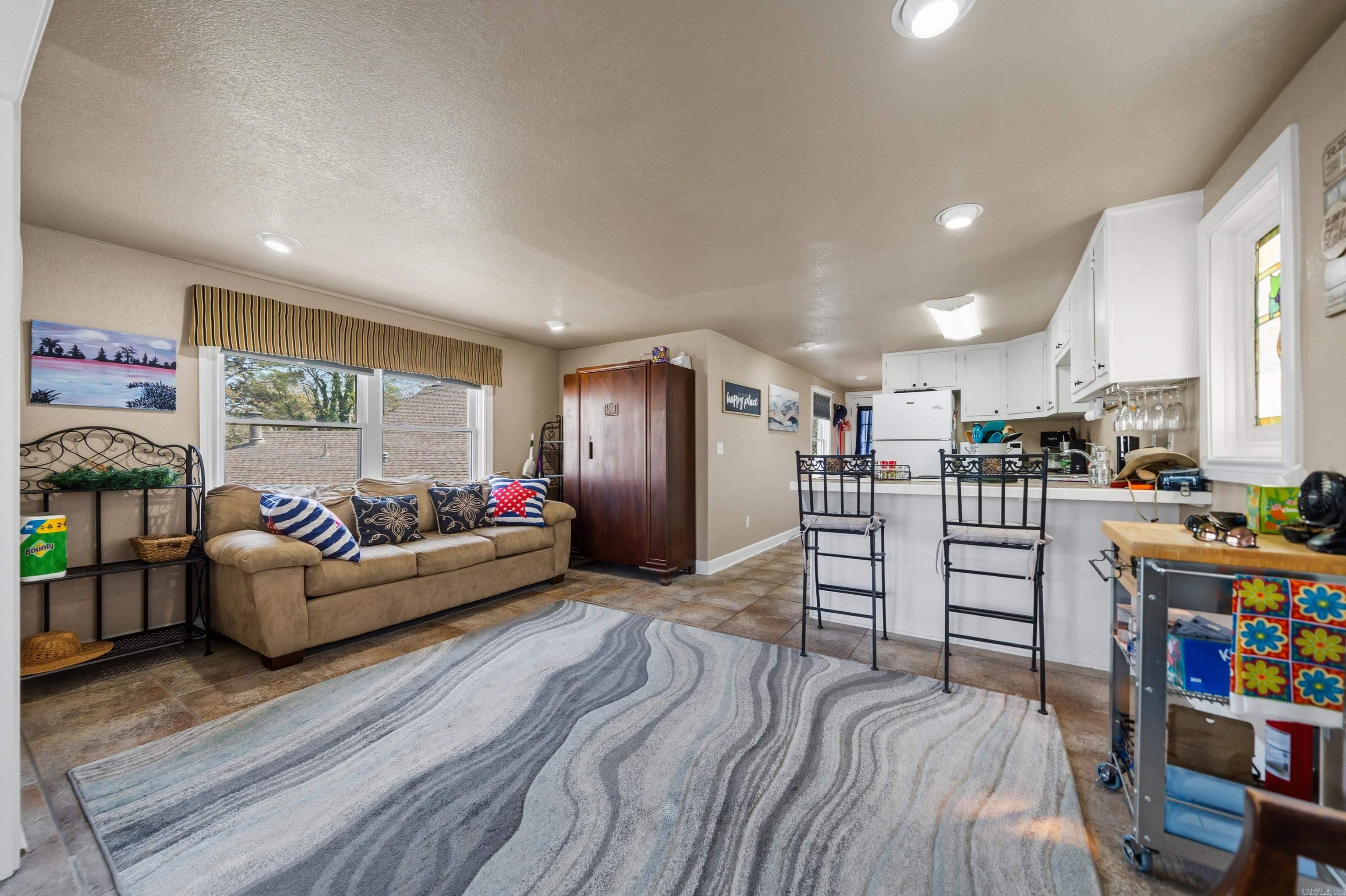 LAKELAND LODGE HPR - Residential