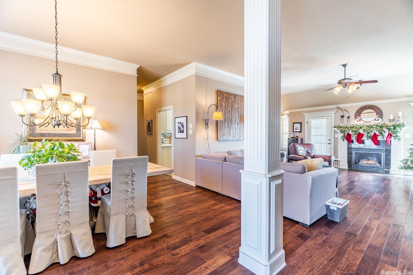COUNTRY CLUB OF ARK THE - Residential