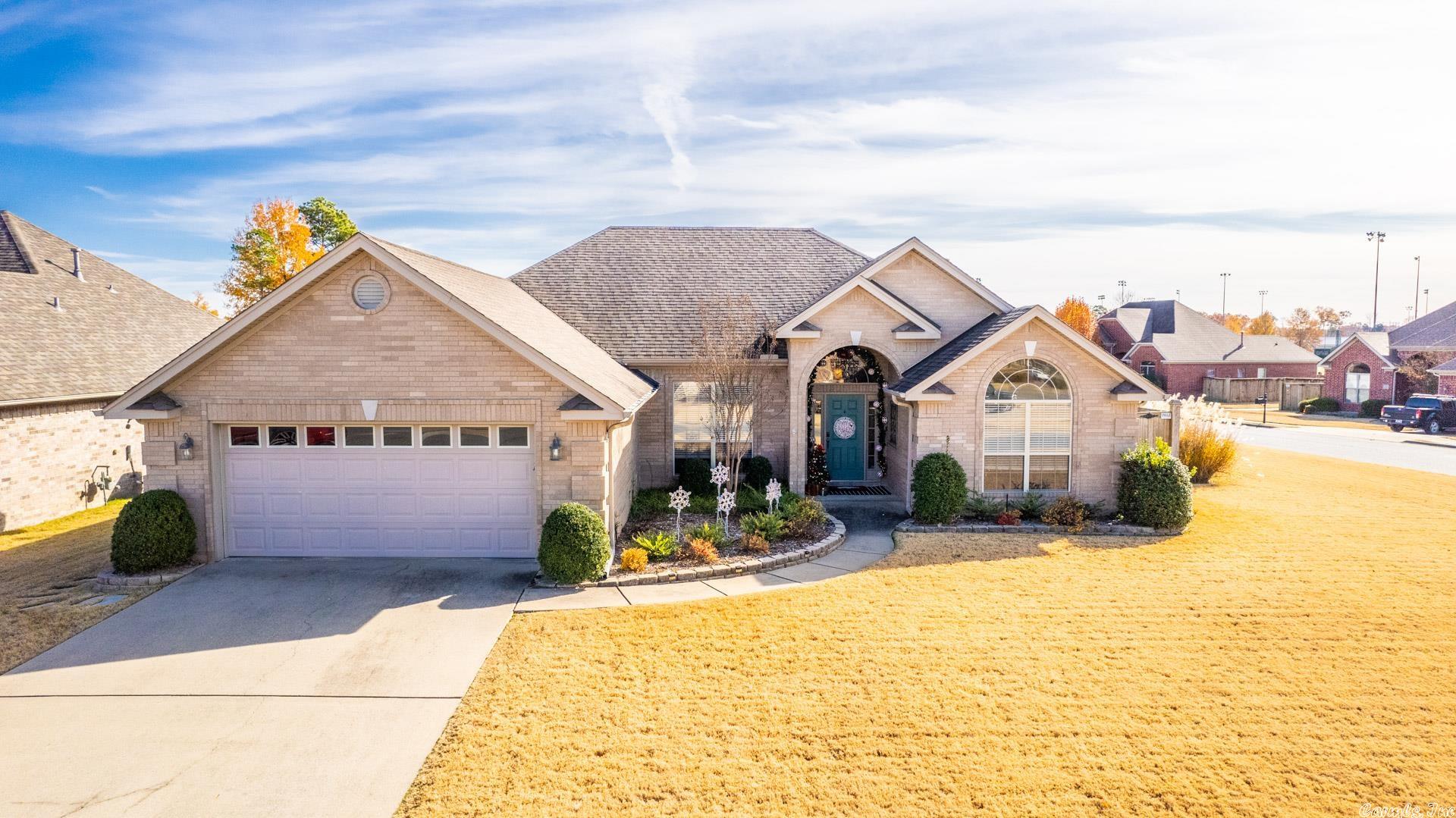 COUNTRY CLUB OF ARK THE - Residential