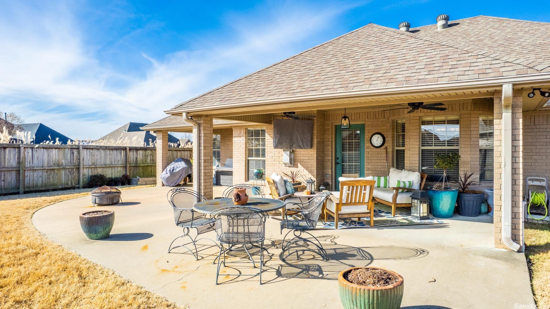 COUNTRY CLUB OF ARK THE - Residential