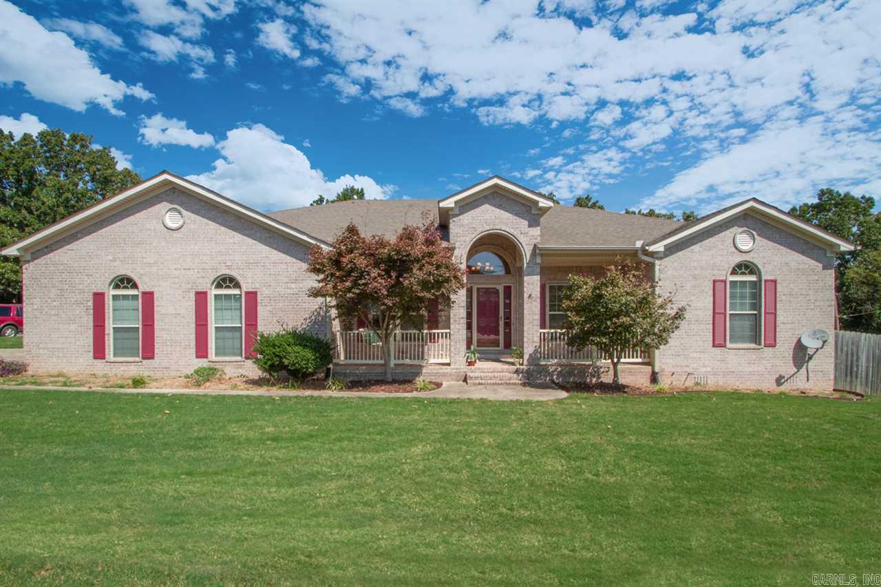 Wonderful location just off 107, custom built, two full on suite baths, huge kitchen, open floor plan, the list goes on.  Hot water tank and HVAC condenser recently replaced, beautiful crown molding, amazing natural light throughout. Call today to set up a private showing!