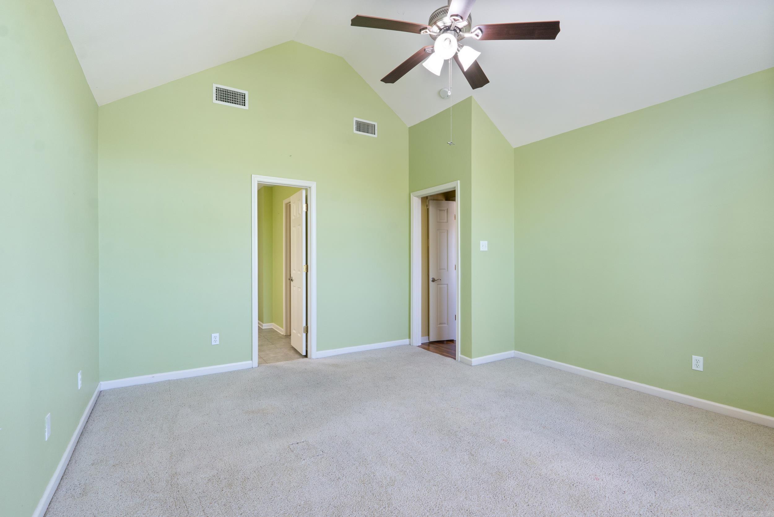 DIAMOND POINTE - Residential