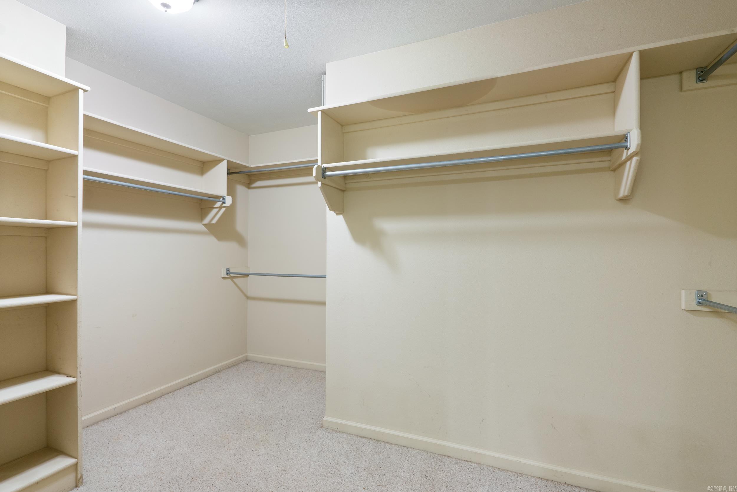 DIAMOND POINTE - Residential