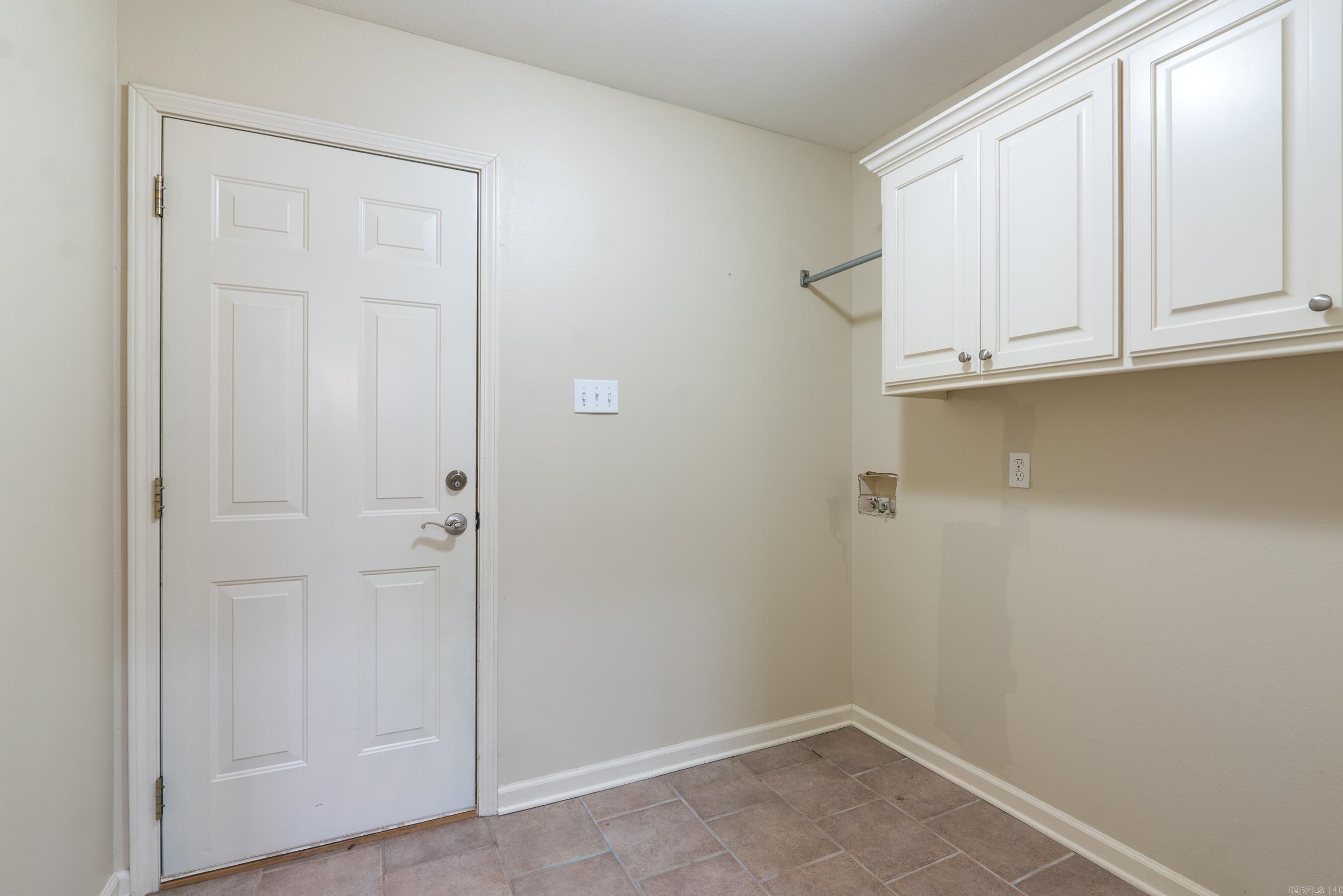 DIAMOND POINTE - Residential