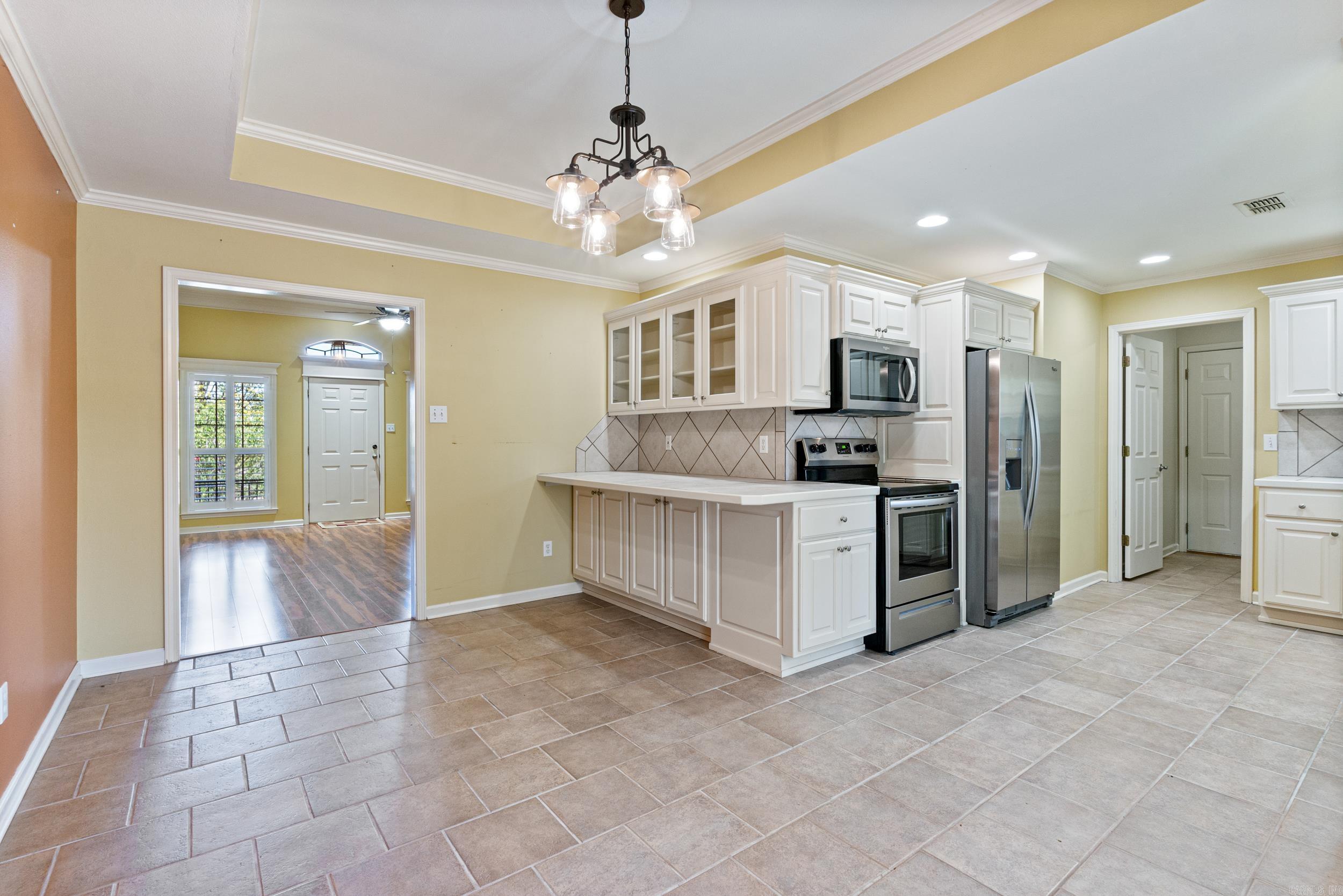 DIAMOND POINTE - Residential