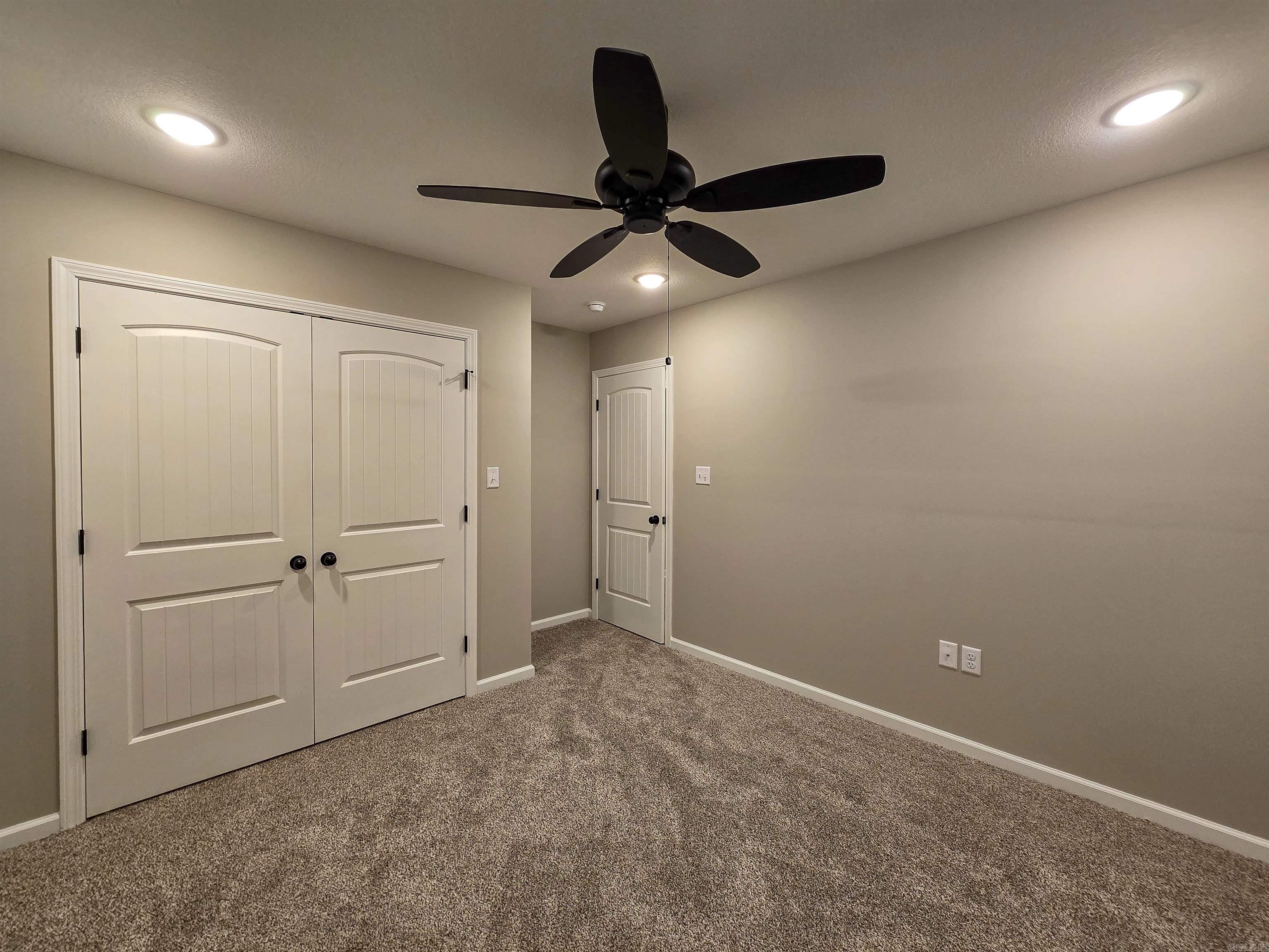 BROOKSHIRE PLACE - Residential Lease