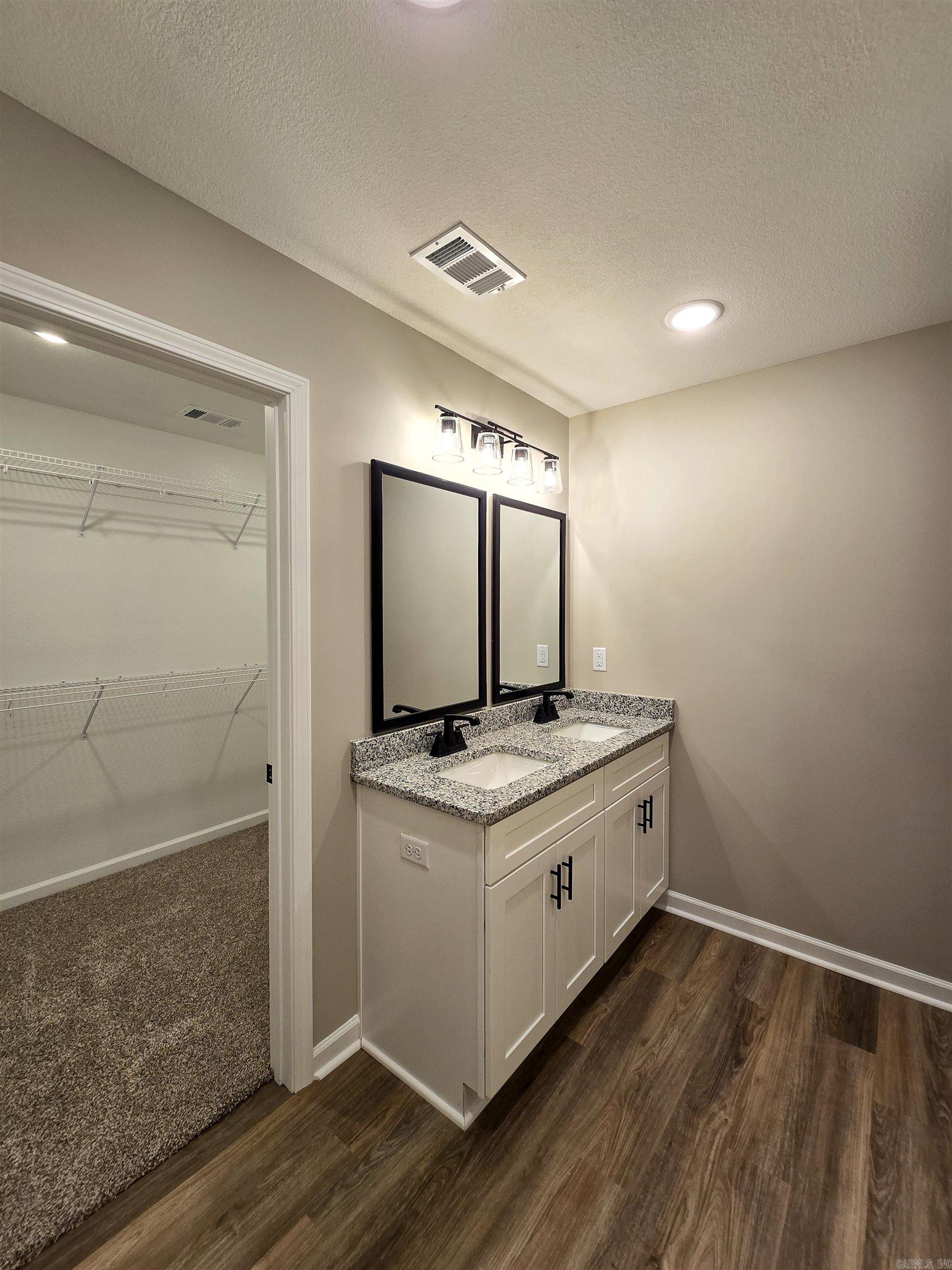 BROOKSHIRE PLACE - Residential Lease