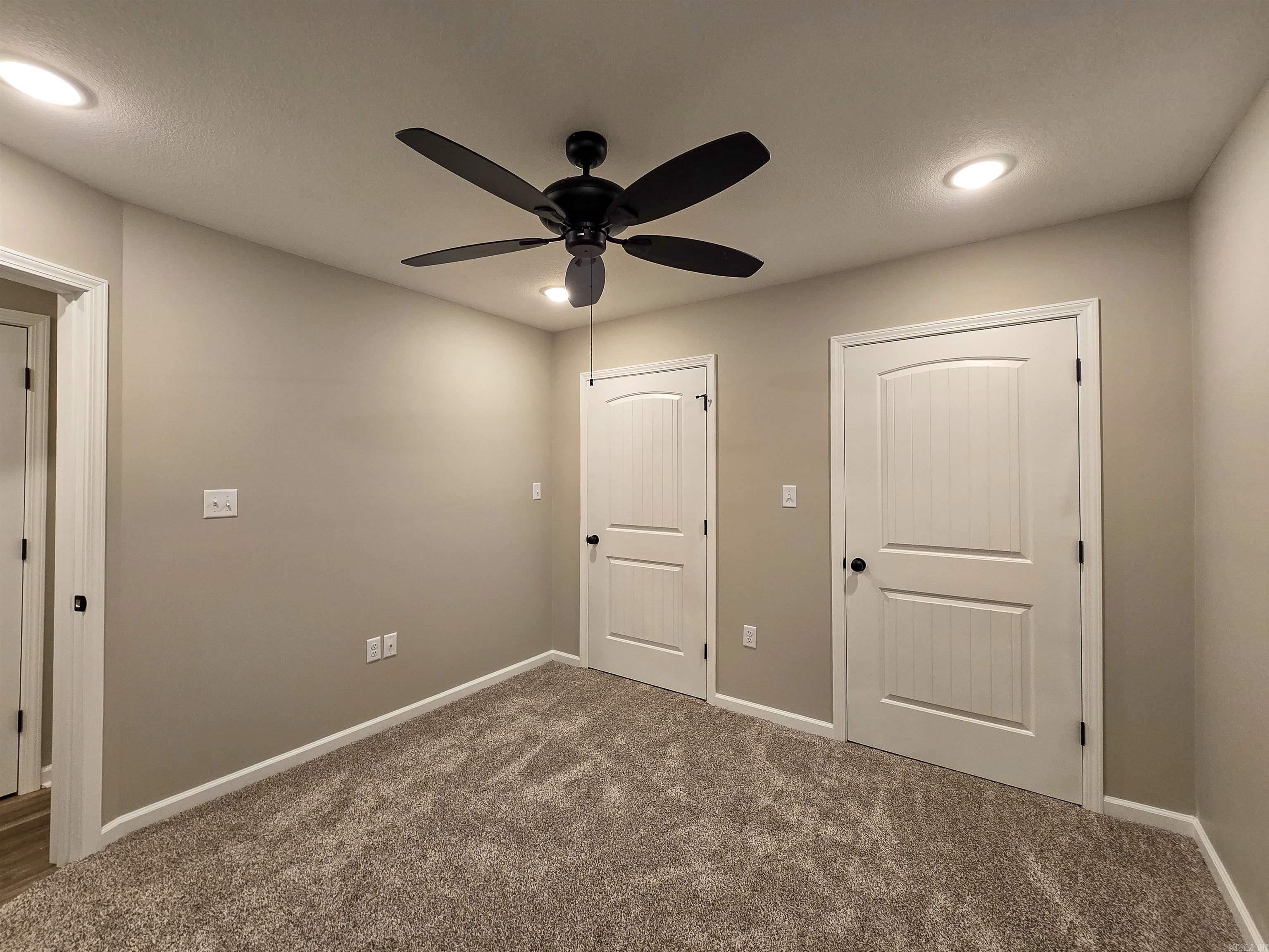 BROOKSHIRE PLACE - Residential Lease