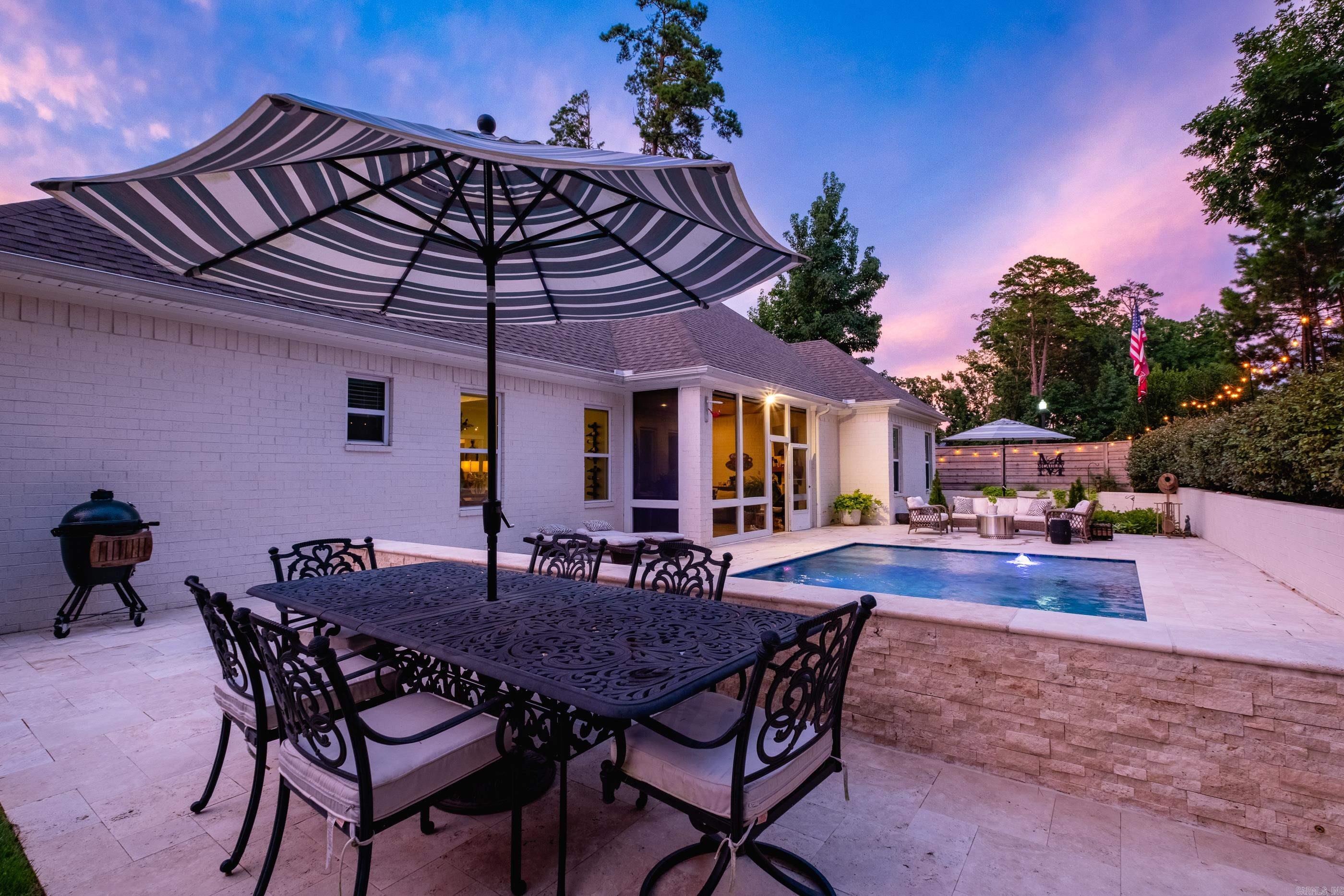 CHENAL VALLEY ENSBURY PLACE - Residential
