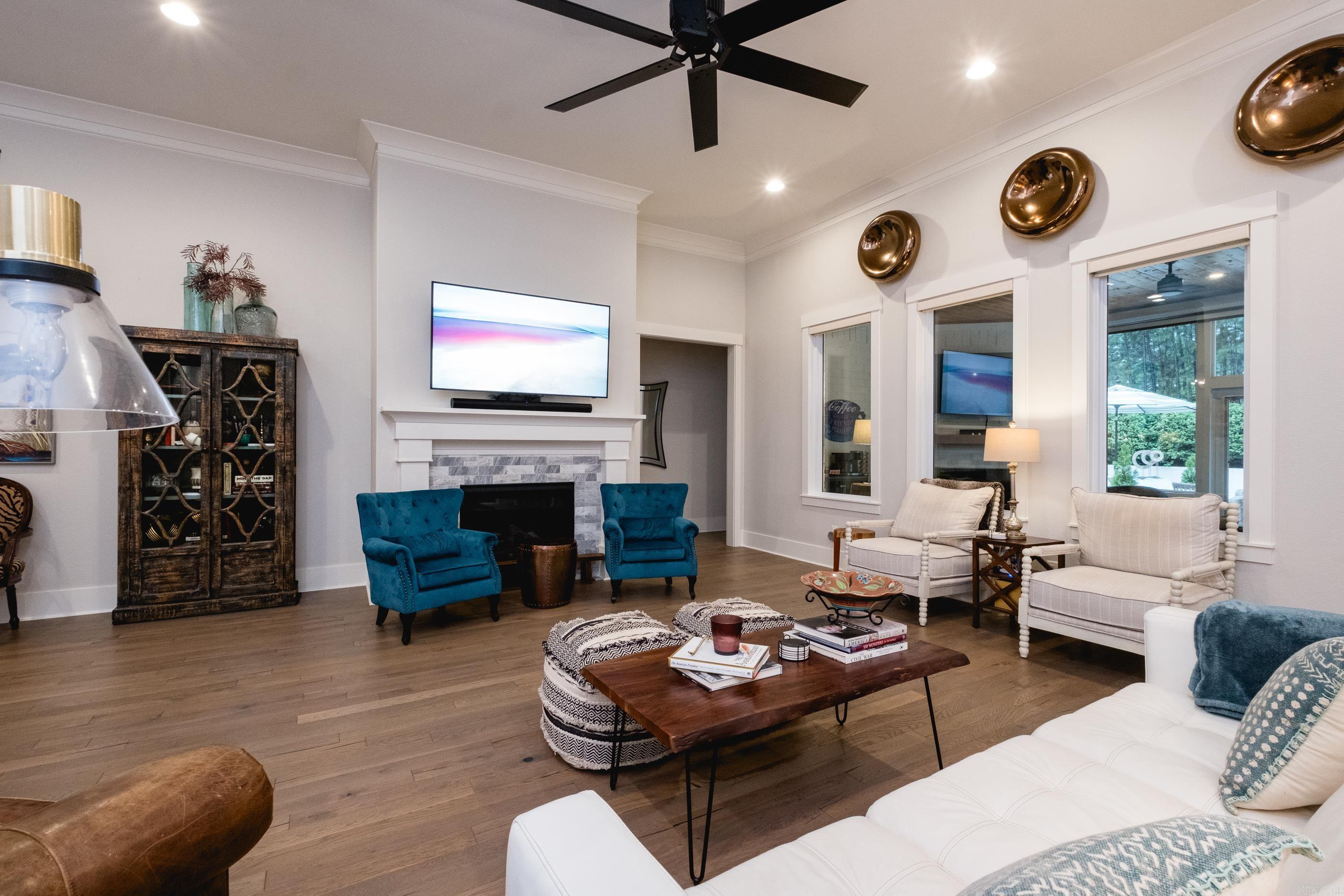CHENAL VALLEY ENSBURY PLACE - Residential
